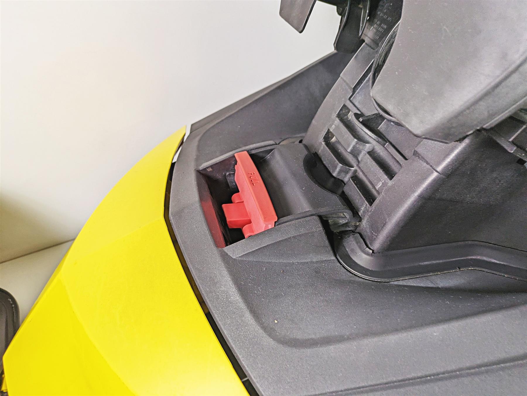 2010 Sea-Doo 4-Tec RXT 215 Center Storage Deck Cover Fairing 291003017 291004595 {{ shop.shopifyCountryName }} - Mototech271