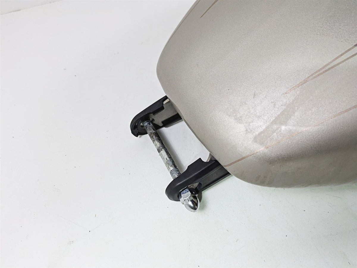 2018 Harley FXBR Softail Breakout Fuel Gas Petrol Tank - Dented 61000673 {{ shop.shopifyCountryName }} - Mototech271