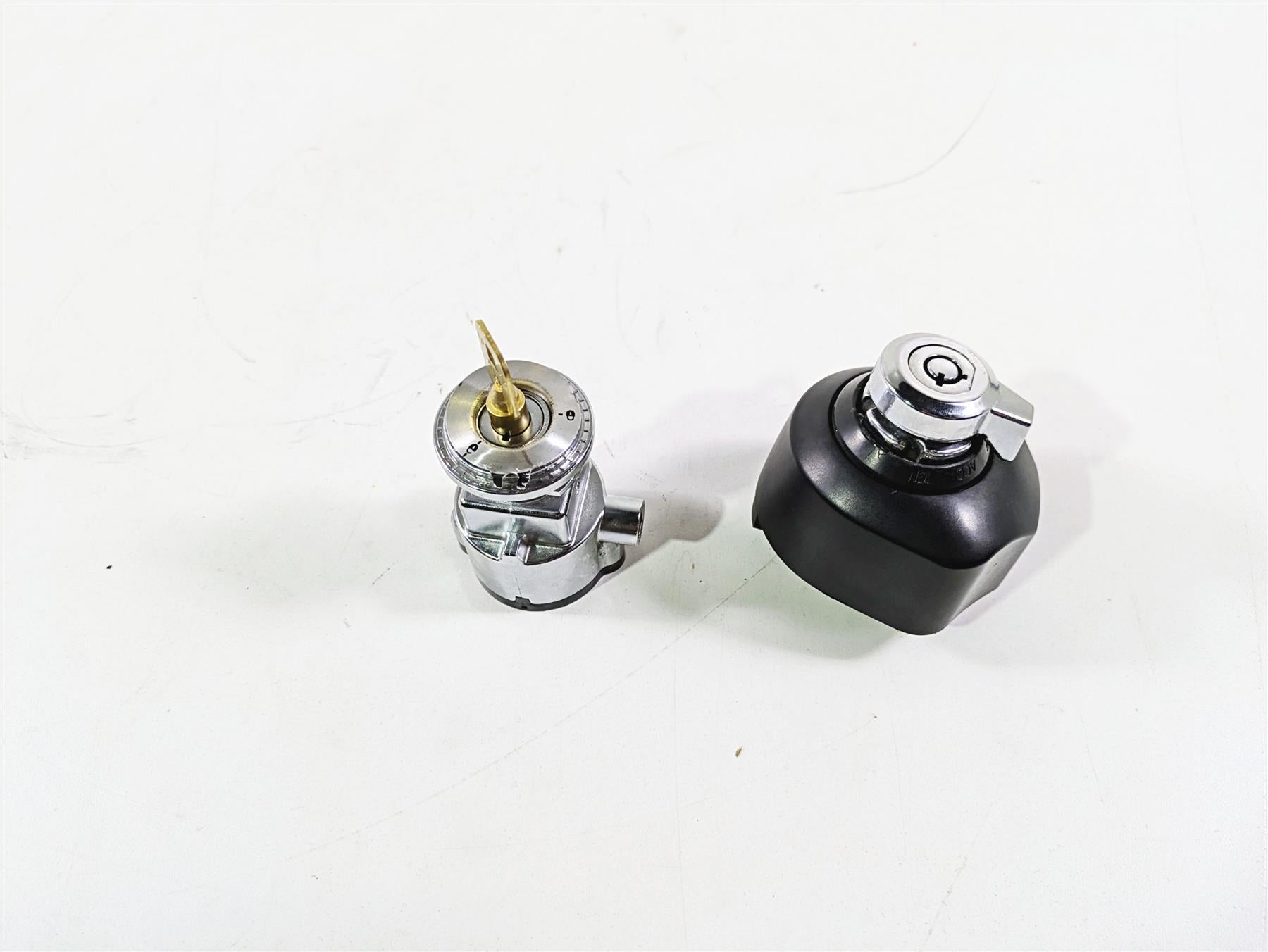 2014 Harley FXDL Dyna Low Rider Ignition Switch Key Lock Set 71475-06B | Mototech271