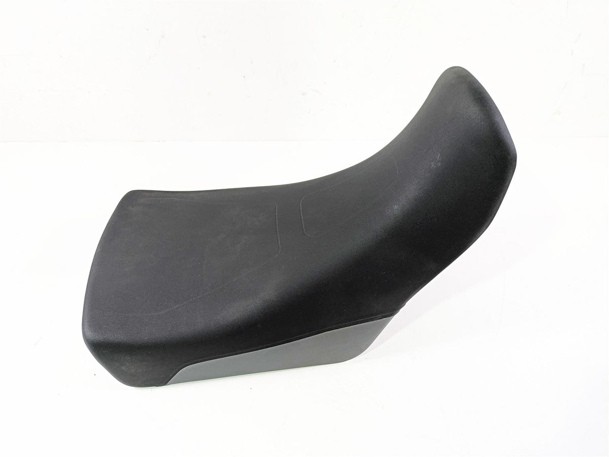 2024 Triumph Tiger 900 GT Front Rider Seat Saddle Comfort 2 tone T2311977 {{ shop.shopifyCountryName }} - Mototech271