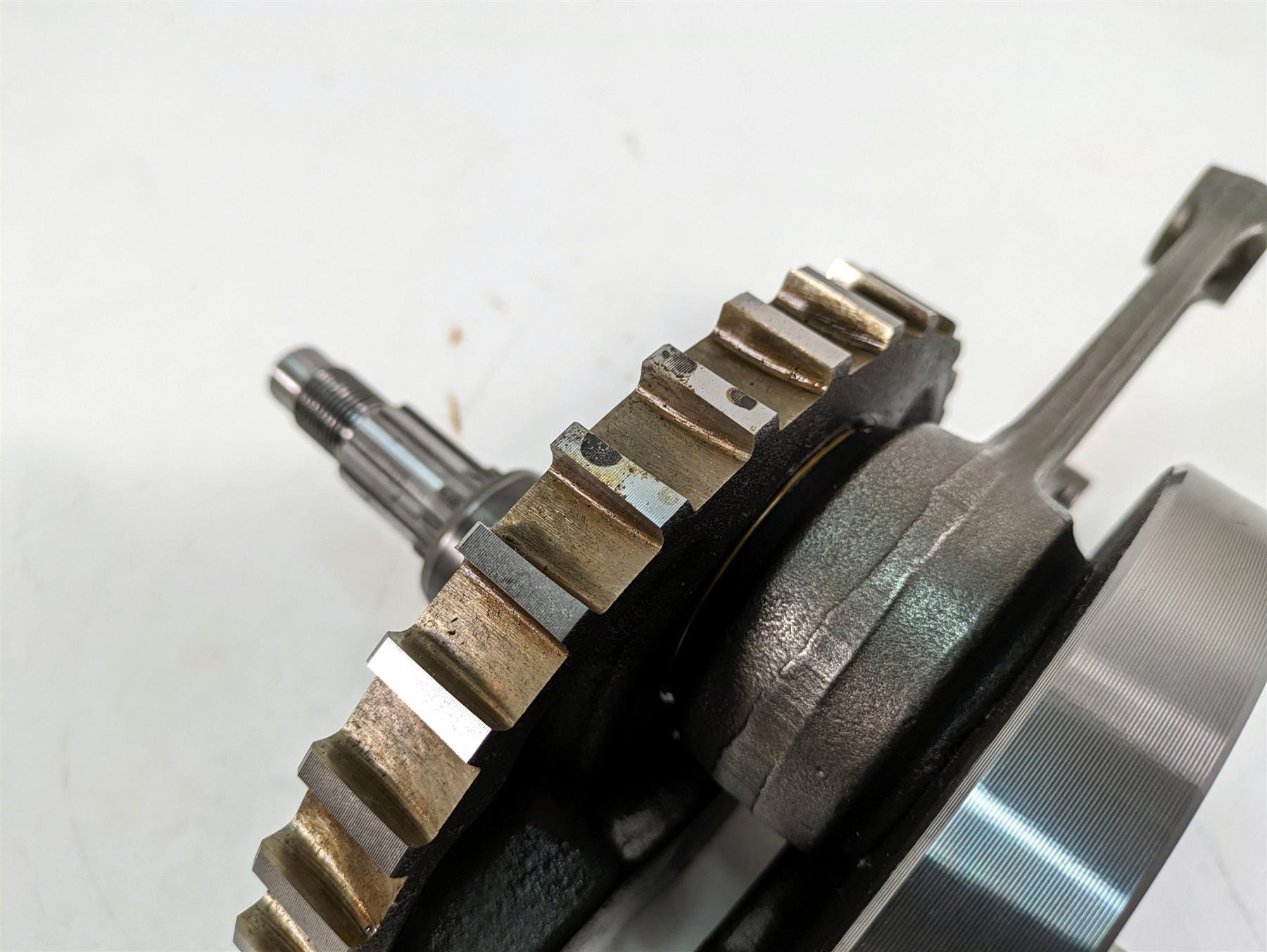 2000 Harley Dyna FXDL Low Rider Crankshaft Crank Shaft Big Twin 23957-99E {{ shop.shopifyCountryName }} - Mototech271