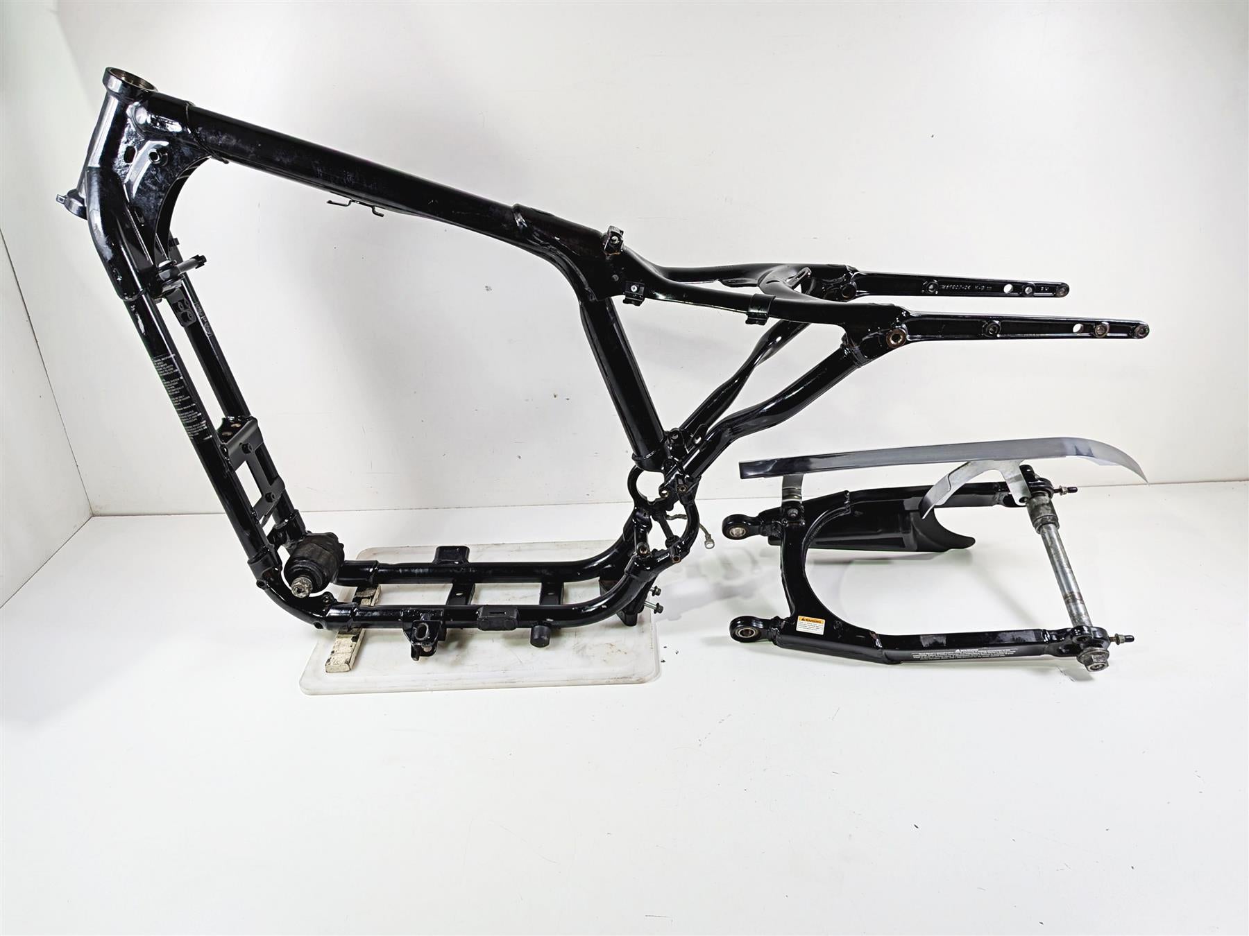 2006 Harley Sportster XL883 Low Frame Chassis & Swingarm With Clean Florida Title 48878-04 {{ shop.shopifyCountryName }} - Mototech271