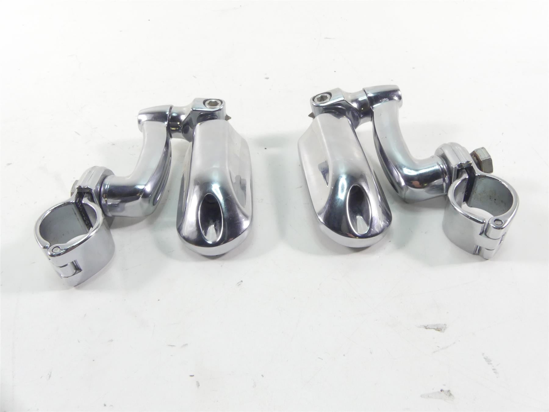 2012 Harley Touring FLHX Street Glide Adjustable Chrome Highway Foot Peg Set {{ shop.shopifyCountryName }} - Mototech271