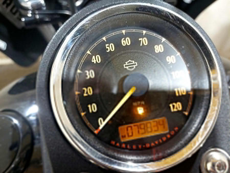 2014 Harley Dyna FXDB Street Bob Speedometer Gauge Instrument 79K 67478-12 {{ shop.shopifyCountryName }} - Mototech271