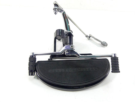 2016 Harley Softail FLS Slim Left Front Floorboard & Shifter Set 33630-07A {{ shop.shopifyCountryName }} - Mototech271