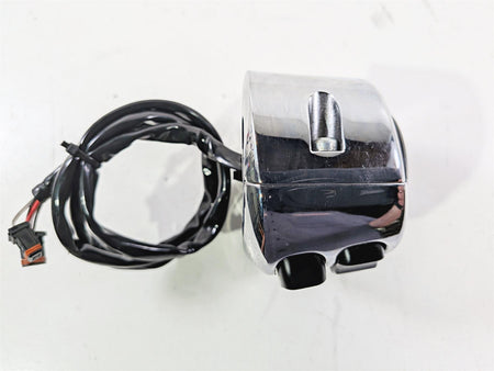 2015 Harley Touring FLTRUSE CVO Road Glide Right Hand Control Switch 71500083C-Mototech271