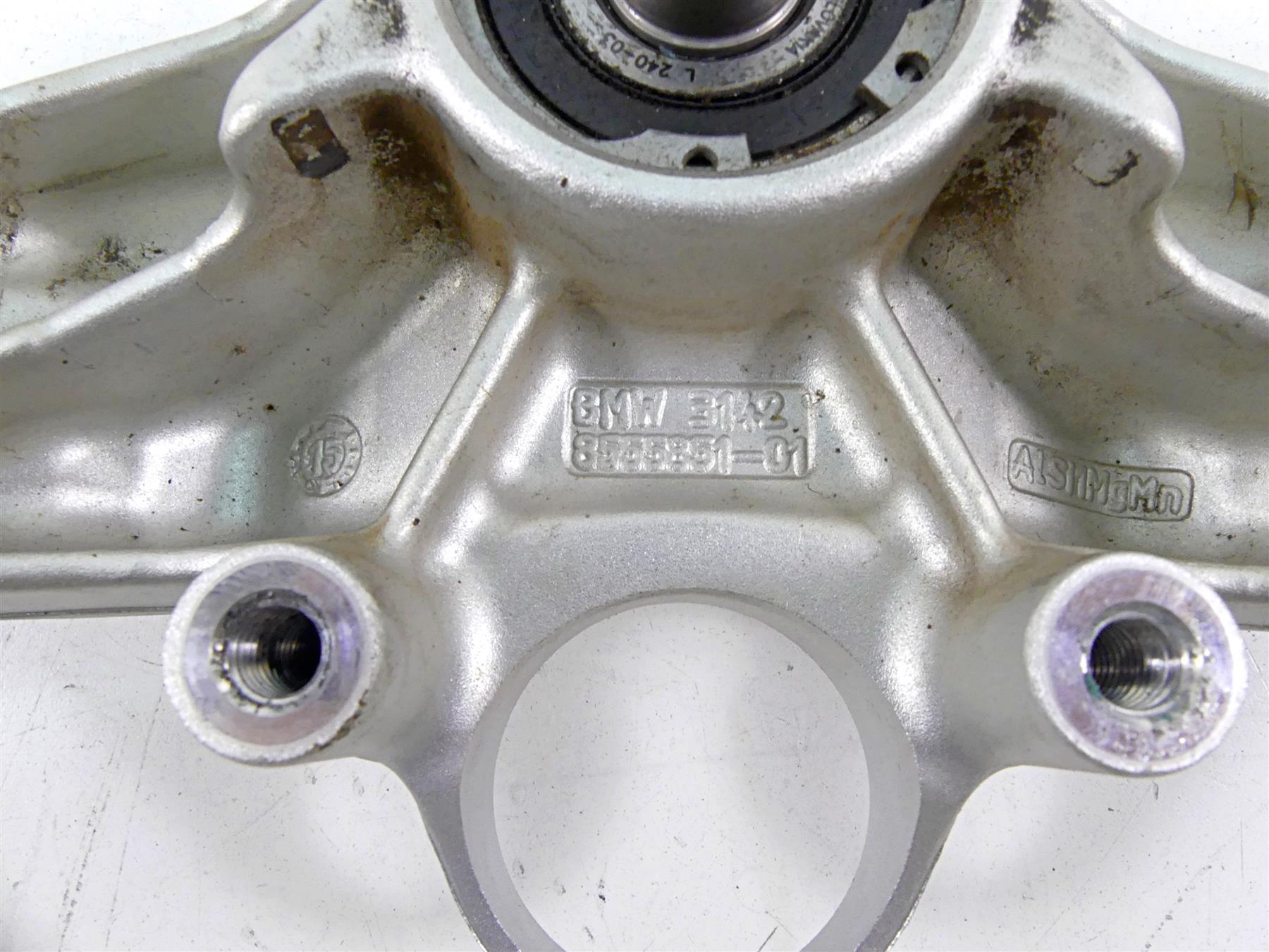 2016 BMW R1200GS Adv K51 Upper Triple Tree Steering Clamp 31428555849 {{ shop.shopifyCountryName }} - Mototech271