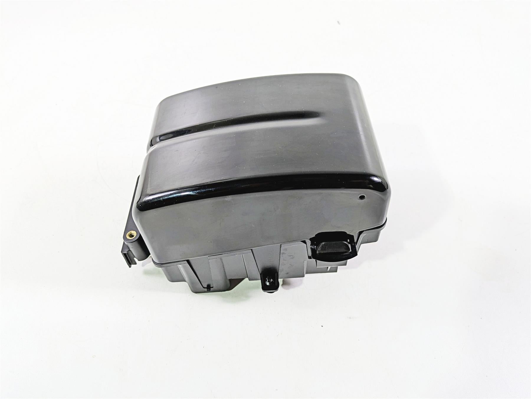 2017 Harley Dyna FXDB Street Bob Electrical Carrier Tray Stay & Cover 70367-12 {{ shop.shopifyCountryName }} - Mototech271