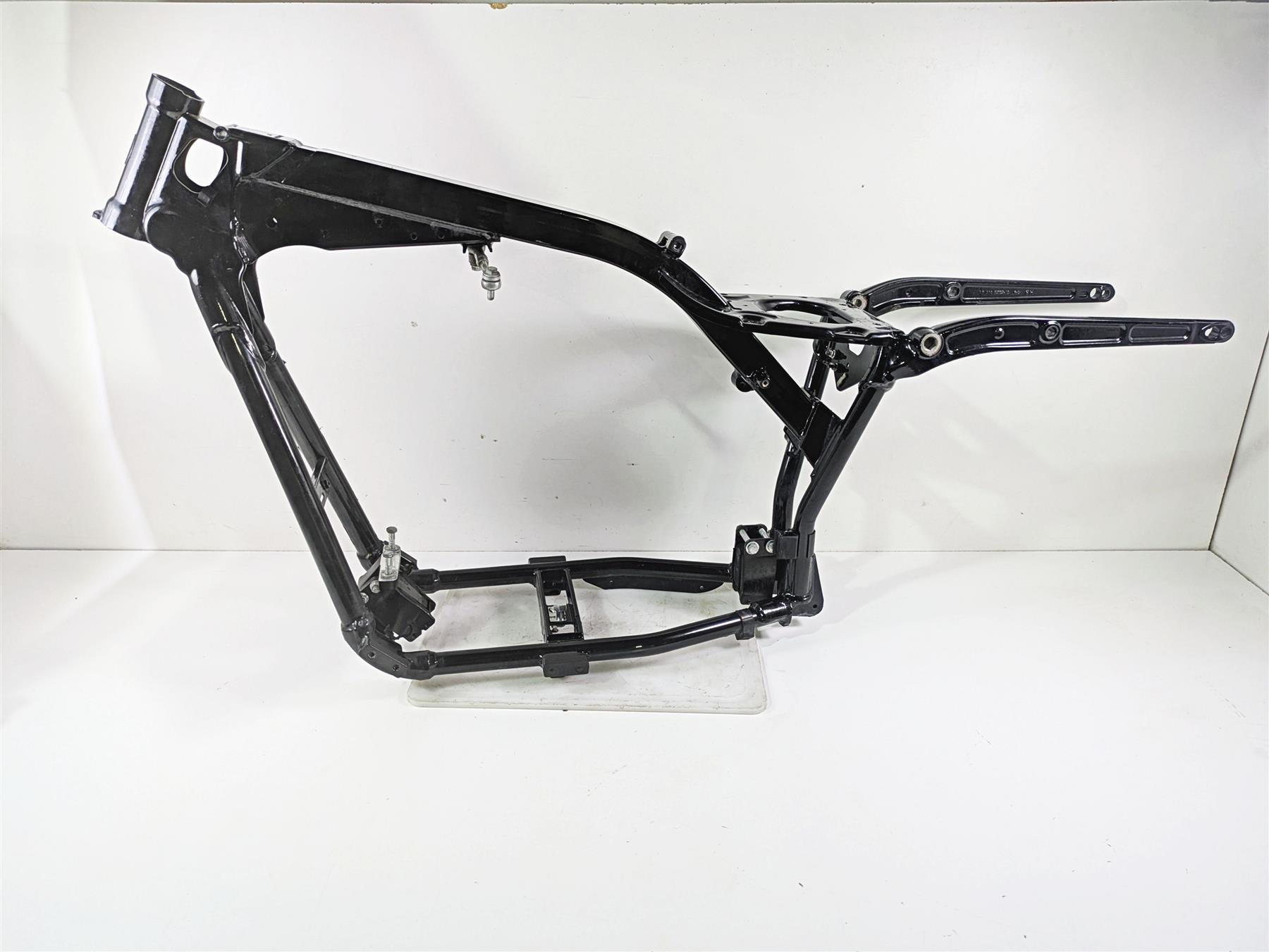 2016 Harley FXDF Dyna Fat Bob Straight Main Frame Chassis 29dgr With Clean California Title 47760-10A {{ shop.shopifyCountryName }} - Mototech271
