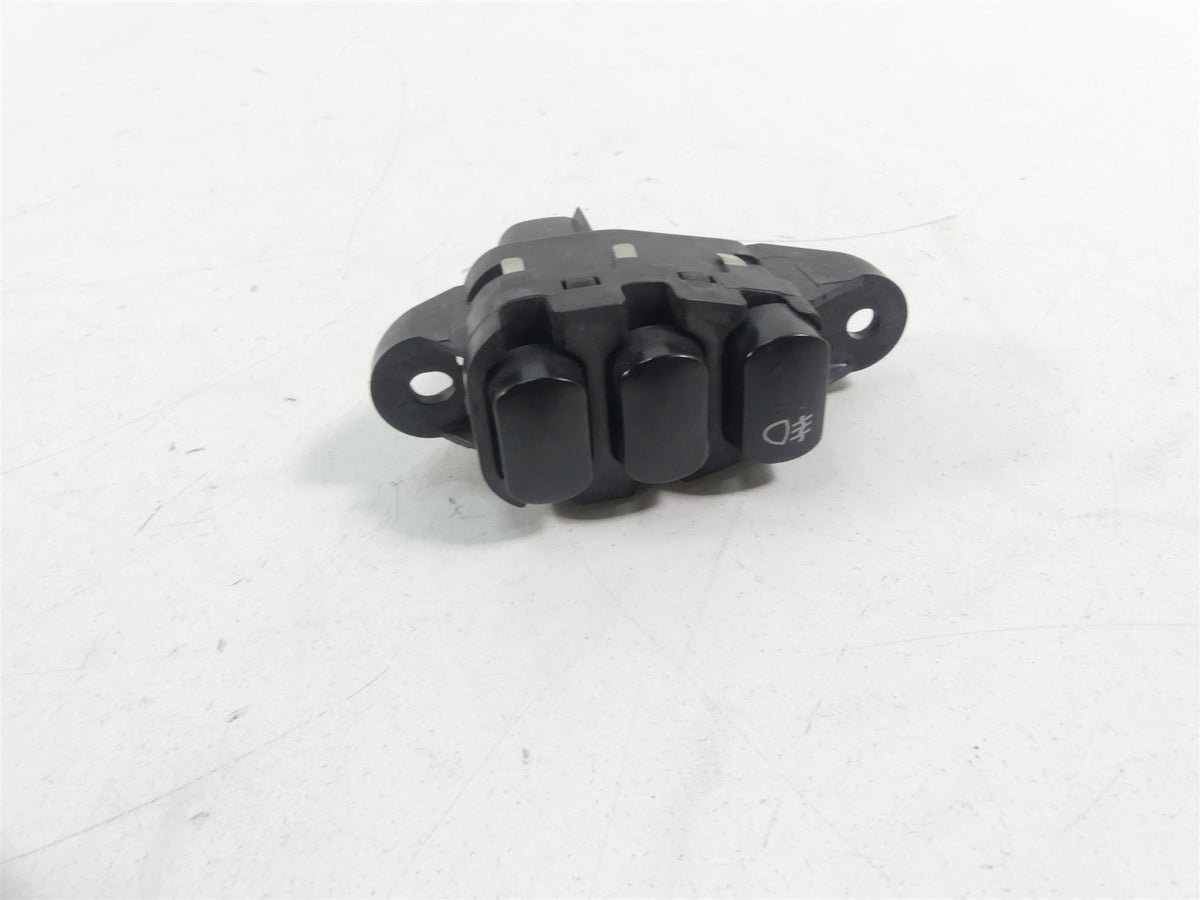 2017 Harley Touring FLHTKL Electra Glide Auxiliary Fog Light Switch 69200172 {{ shop.shopifyCountryName }} - Mototech271