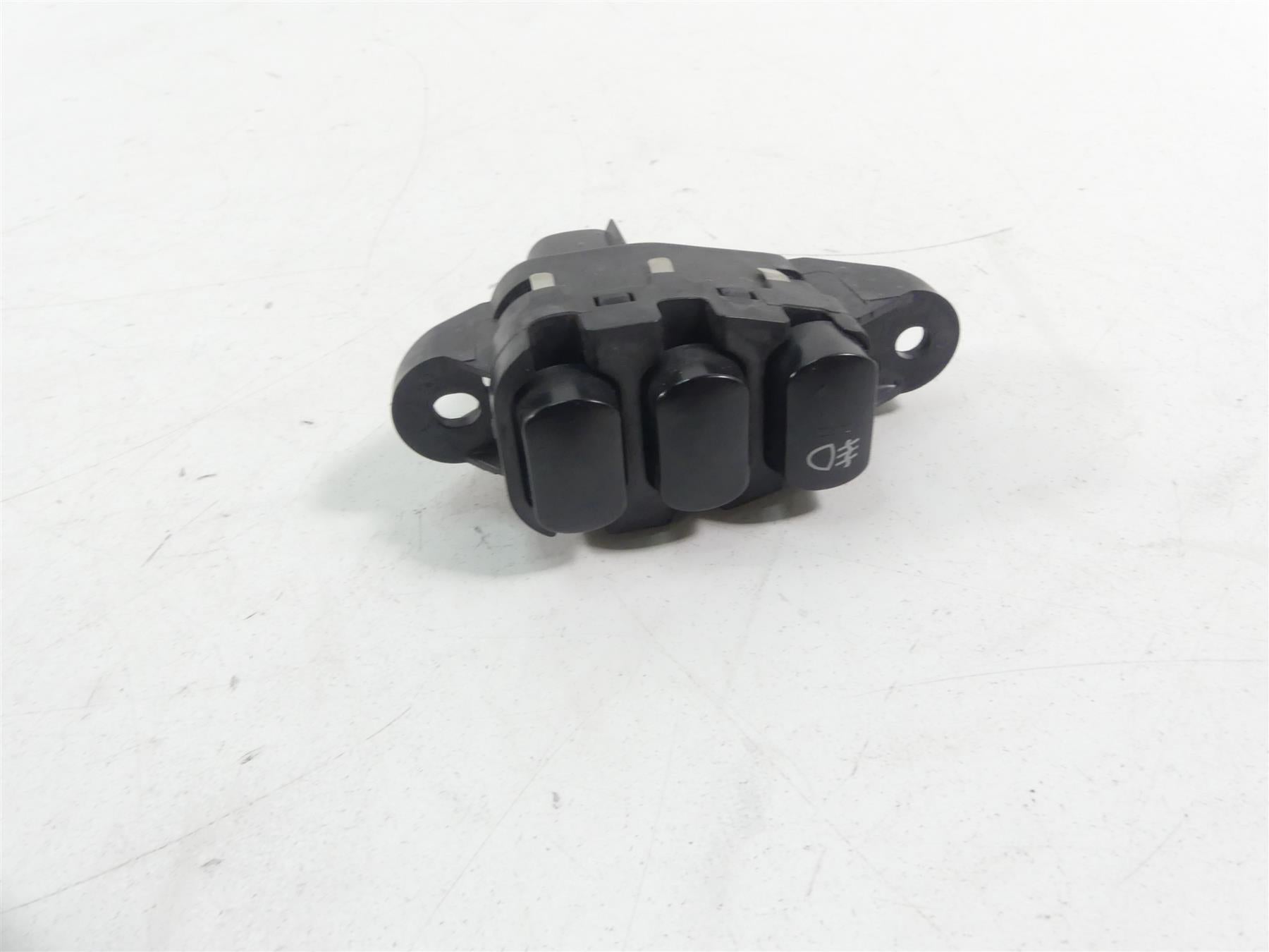 2017 Harley Touring FLHTKL Electra Glide Auxiliary Fog Light Switch 69200172 {{ shop.shopifyCountryName }} - Mototech271