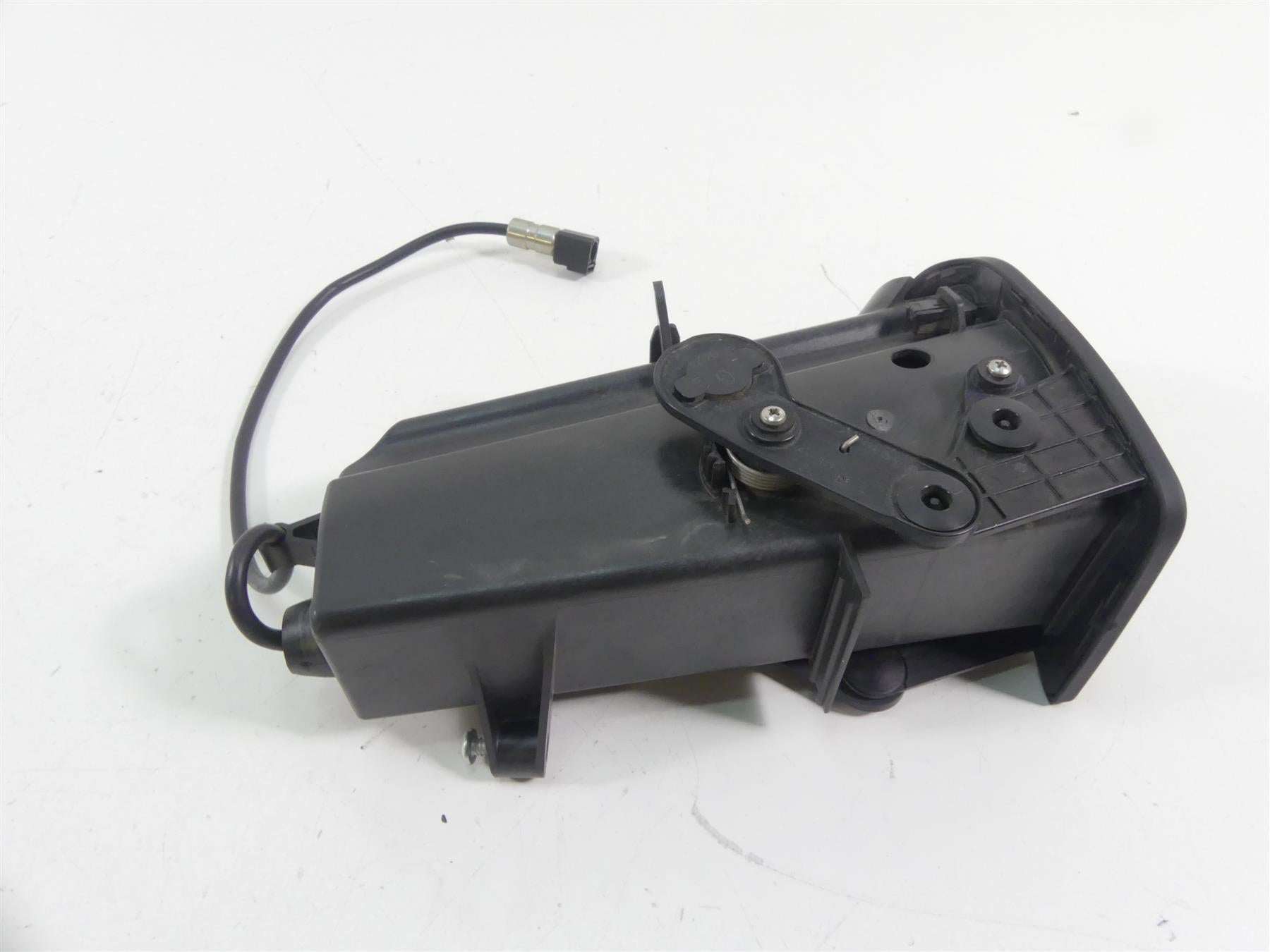 2014 Harley Touring FLHX Street Glide Front Fairing Media Compartment 76000107 {{ shop.shopifyCountryName }} - Mototech271