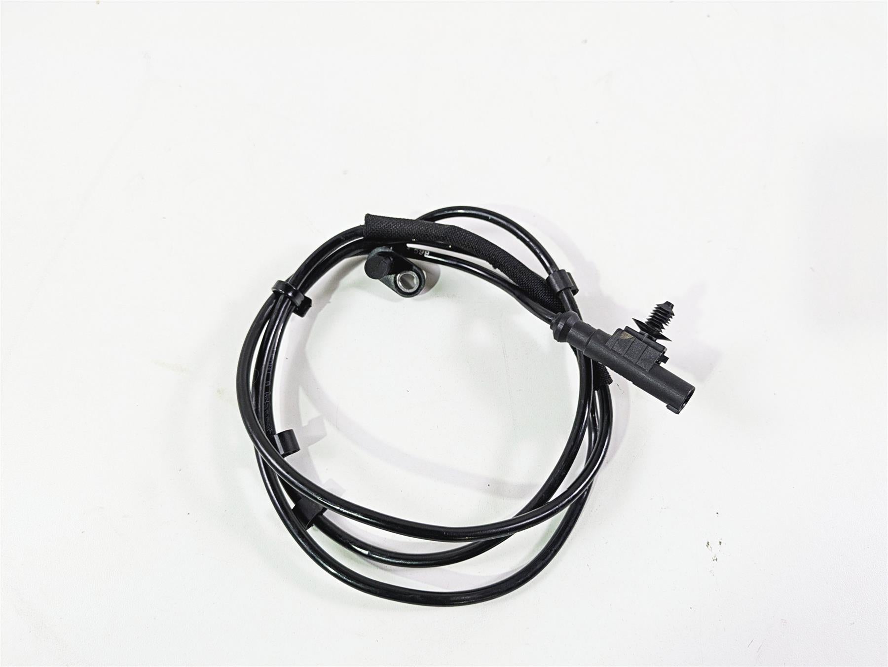 2022 Ducati Streetfighter V2 Rear Wheel Speed Abs Brake Sensor 55212111B {{ shop.shopifyCountryName }} - Mototech271