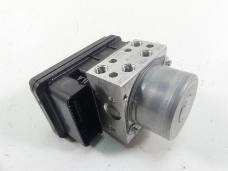 2022 Yamaha MT09 FZ09 Abs Brake Pump Pressure Module B7N-85930-09-00 {{ shop.shopifyCountryName }} - Mototech271