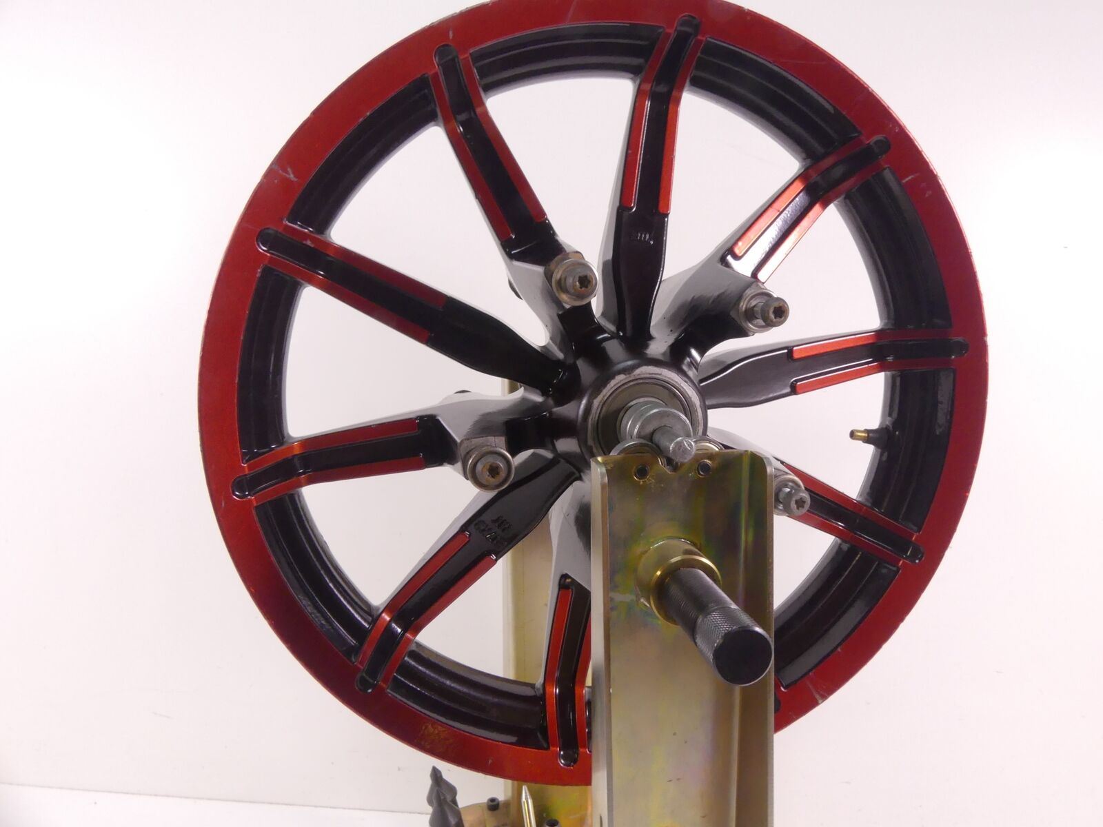 2014 Harley Touring FLHTCU Electra Glide Front Wheel Rim 17x3 - Read 43300019 {{ shop.shopifyCountryName }} - Mototech271