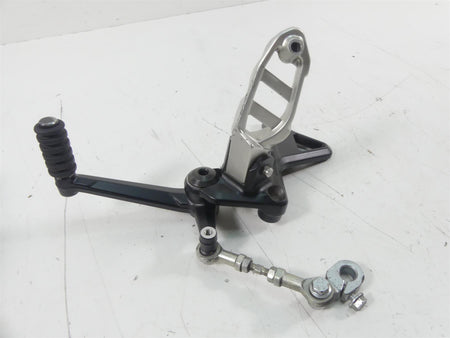 2019 Indian Motorcycle Co. FTR1200 Left Front Footpeg & Shifter Set 5142142 {{ shop.shopifyCountryName }} - Mototech271