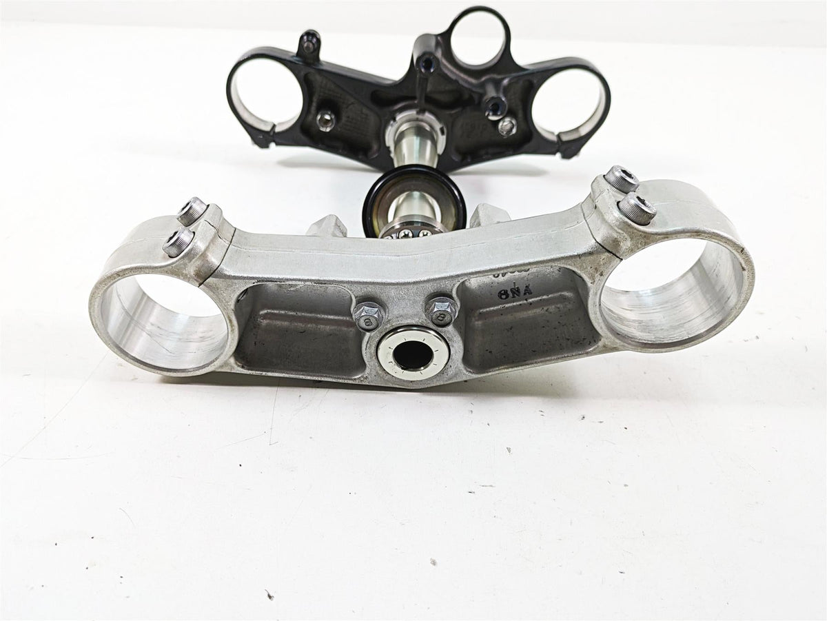 2007 Yamaha R1 YZFR1 Upper Lower Triple Tree Set 4C8-23340-00-00 4C8-23435-10-00 {{ shop.shopifyCountryName }} - Mototech271