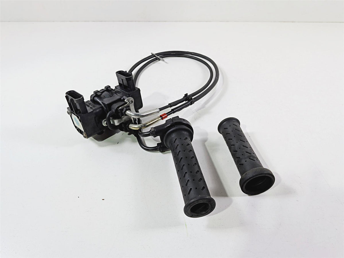 2014 Aprilia RSV4 RR Factory Throttle & Acceleration Position Sensor B044414 {{ shop.shopifyCountryName }} - Mototech271