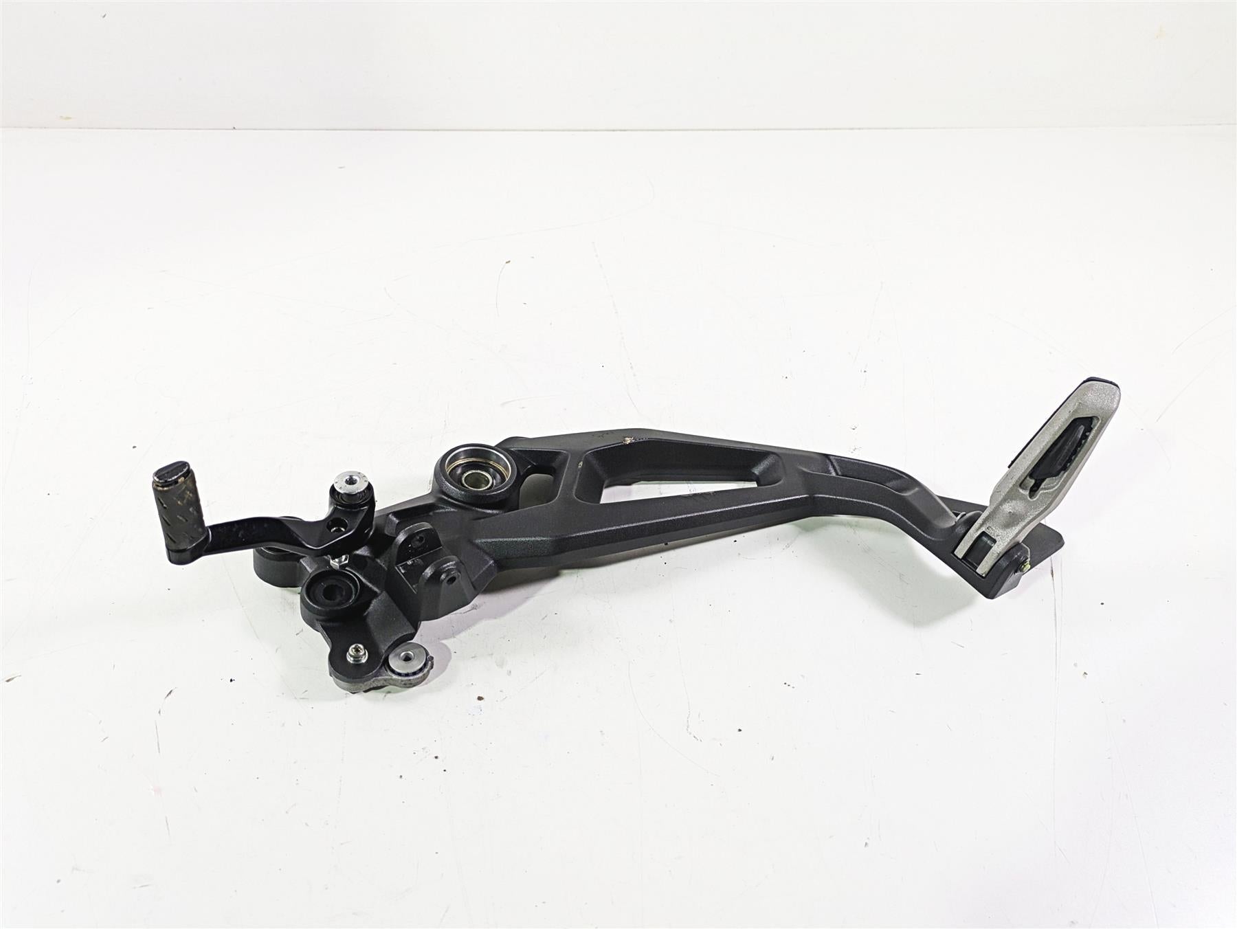2023 Ducati Monster 937 SP Left Footpeg Set & Shifter F 82414032AA S 45623511AA {{ shop.shopifyCountryName }} - Mototech271