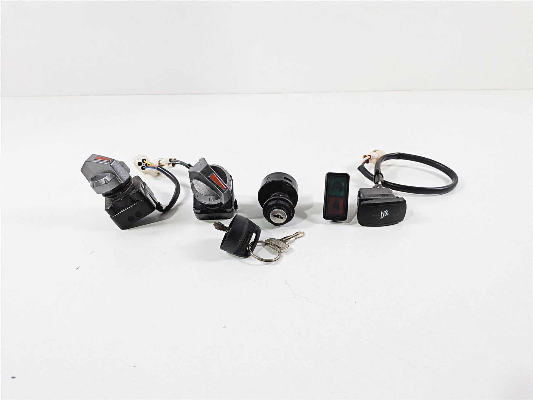 2021 Yamaha YXZ1000R EPS SS SE Ignition Light Awd Switch Key Set 5UG-H2510-00-00 {{ shop.shopifyCountryName }} - Mototech271