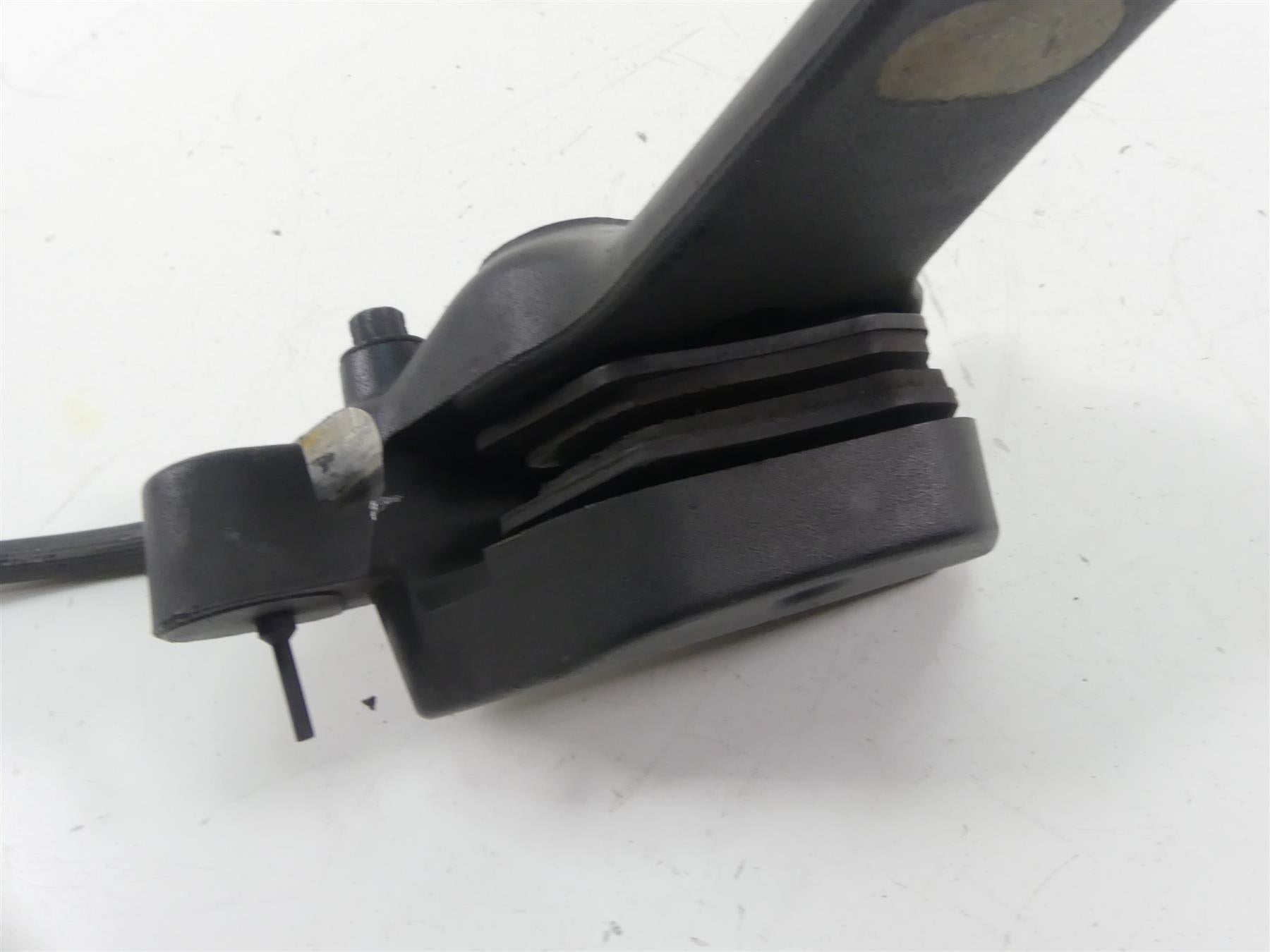 2001 Harley Davidson XL1200 Sportster Rear Brake Caliper + Line & Mount 40925-00 {{ shop.shopifyCountryName }} - Mototech271