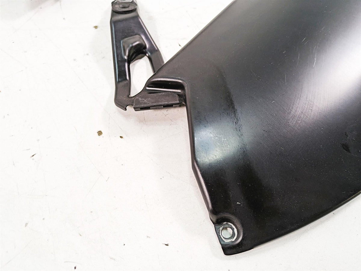 2007 BMW R1200GS K255 Adv Between Leg Side Cover Set 46637698234 46637727269 {{ shop.shopifyCountryName }} - Mototech271