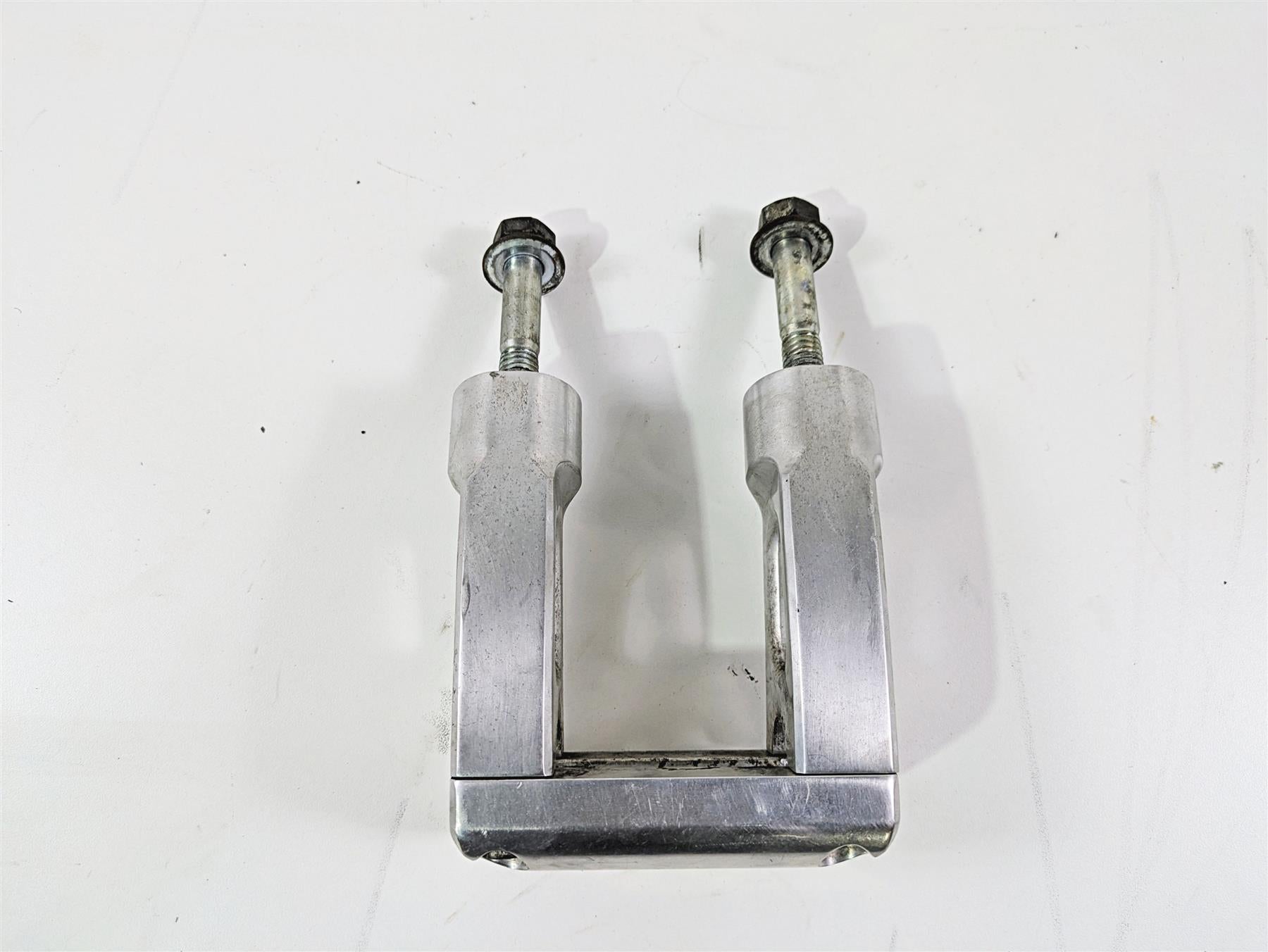2002 Indian Spirit Deluxe Handlebar Riser Holder 39-047 39-048 {{ shop.shopifyCountryName }} - Mototech271