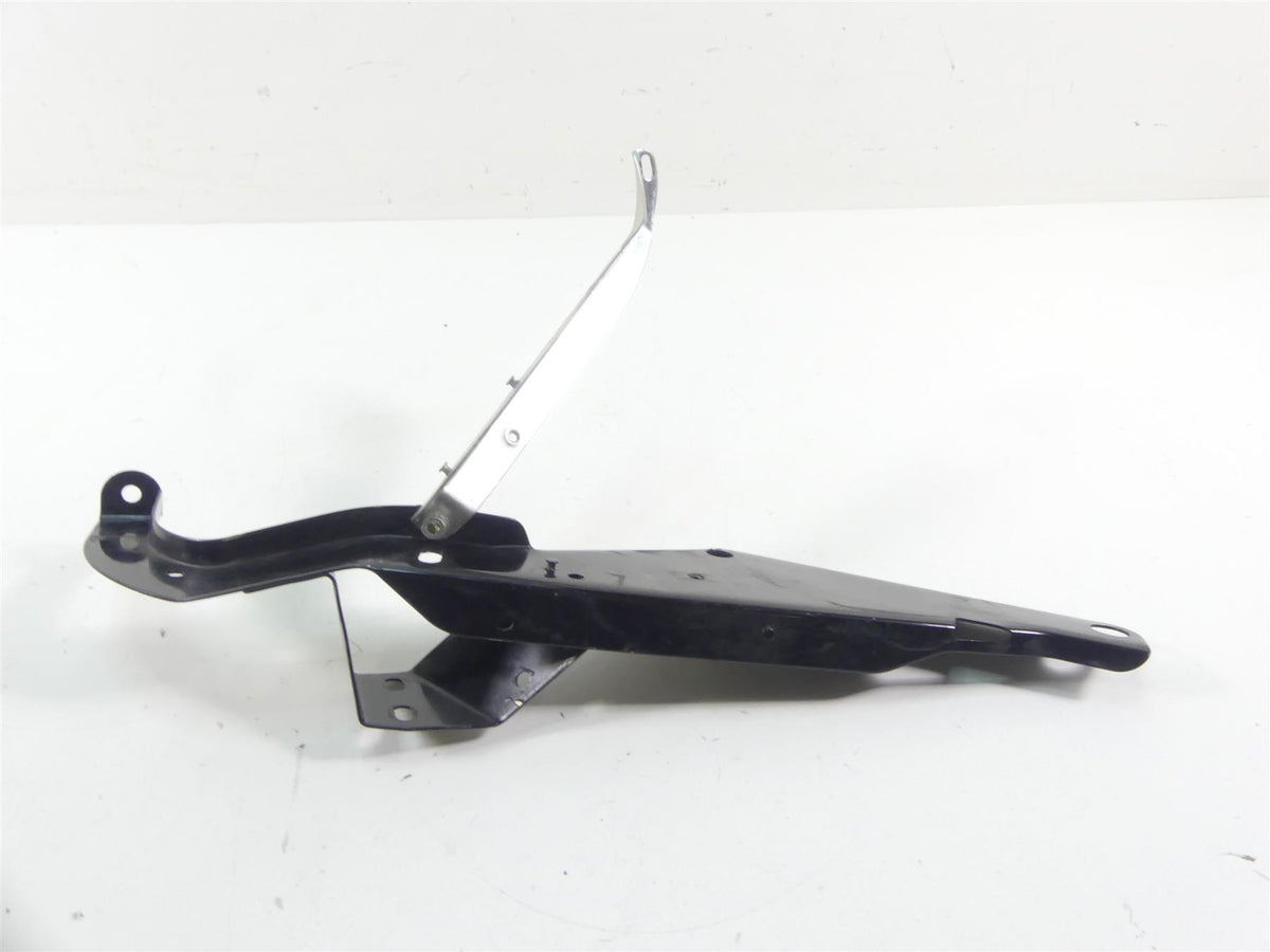 2007 Harley FLHTCU SE CVO Electra Glide Front Fairing Mount Holder Set 58478-96B {{ shop.shopifyCountryName }} - Mototech271
