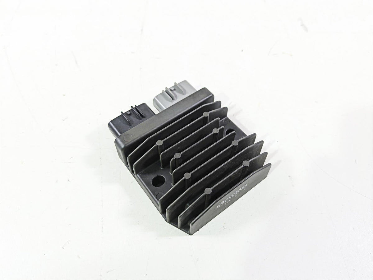 2017 Honda CBR600RR Voltage Regulator Rectifier FH020AA {{ shop.shopifyCountryName }} - Mototech271