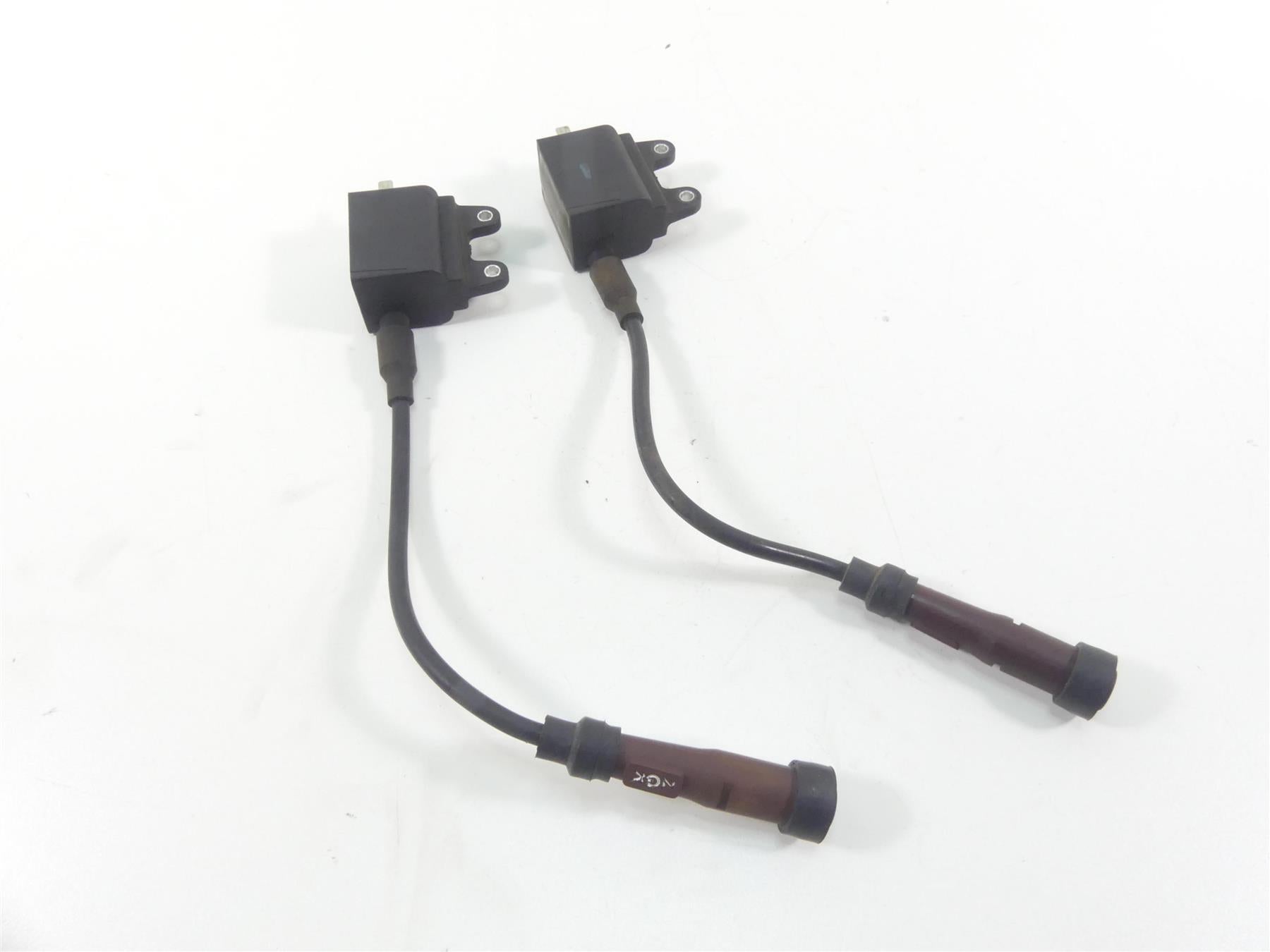 2002 Triumph Bonneville America Ignition Coil Wires Plugs Set T1290046 {{ shop.shopifyCountryName }} - Mototech271