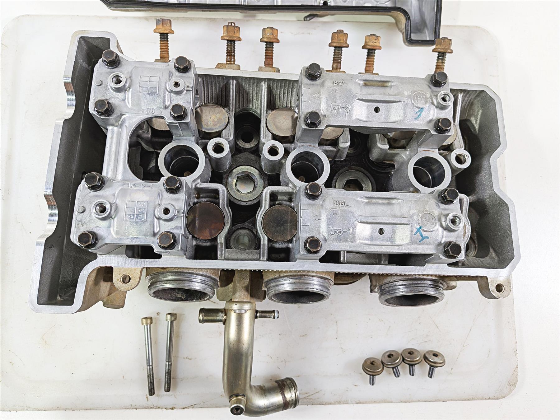 2021 Yamaha YXZ1000R EPS SS SE Cylinder Head & Valve Cover - Read 2HC-11101-09 {{ shop.shopifyCountryName }} - Mototech271