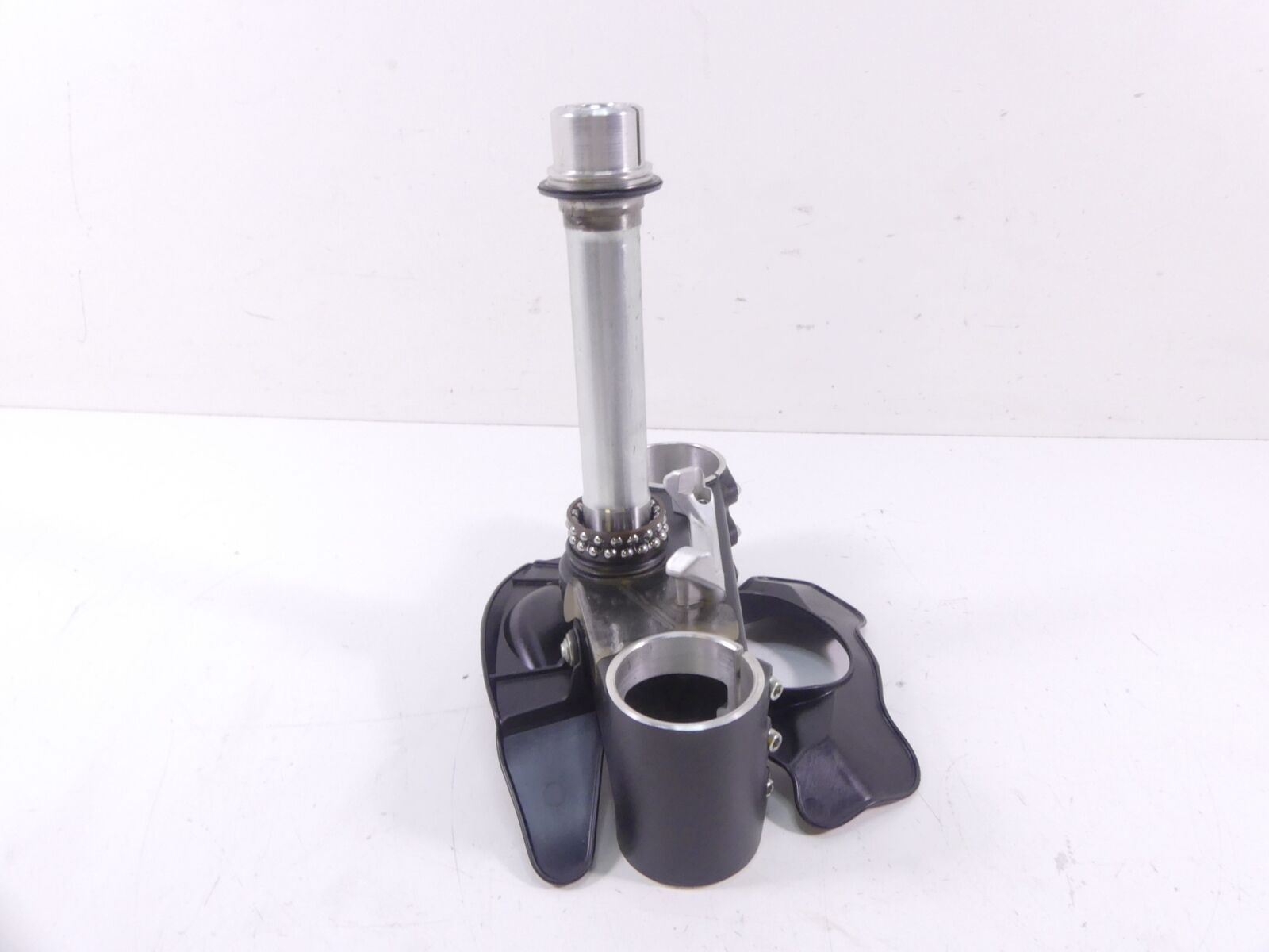 2013 Mv Agusta F4RR Lower Triple Tree Steering Clamp Ohlins 58mm 8A00B4759 {{ shop.shopifyCountryName }} - Mototech271