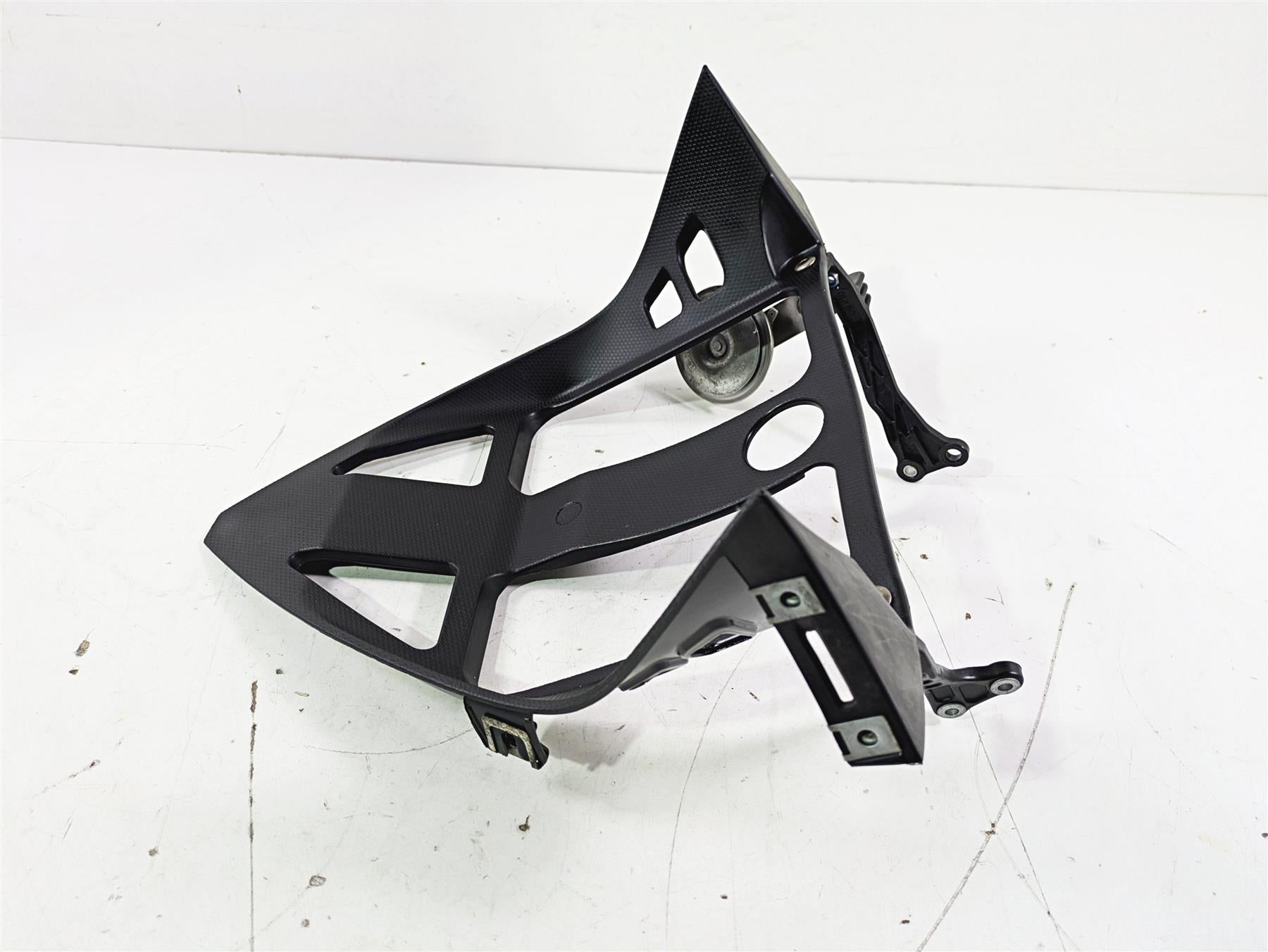2008 Aprilia RSVR 1000 Factory Oil Cooler Scoop Ram Cover Fairing 106412 {{ shop.shopifyCountryName }} - Mototech271