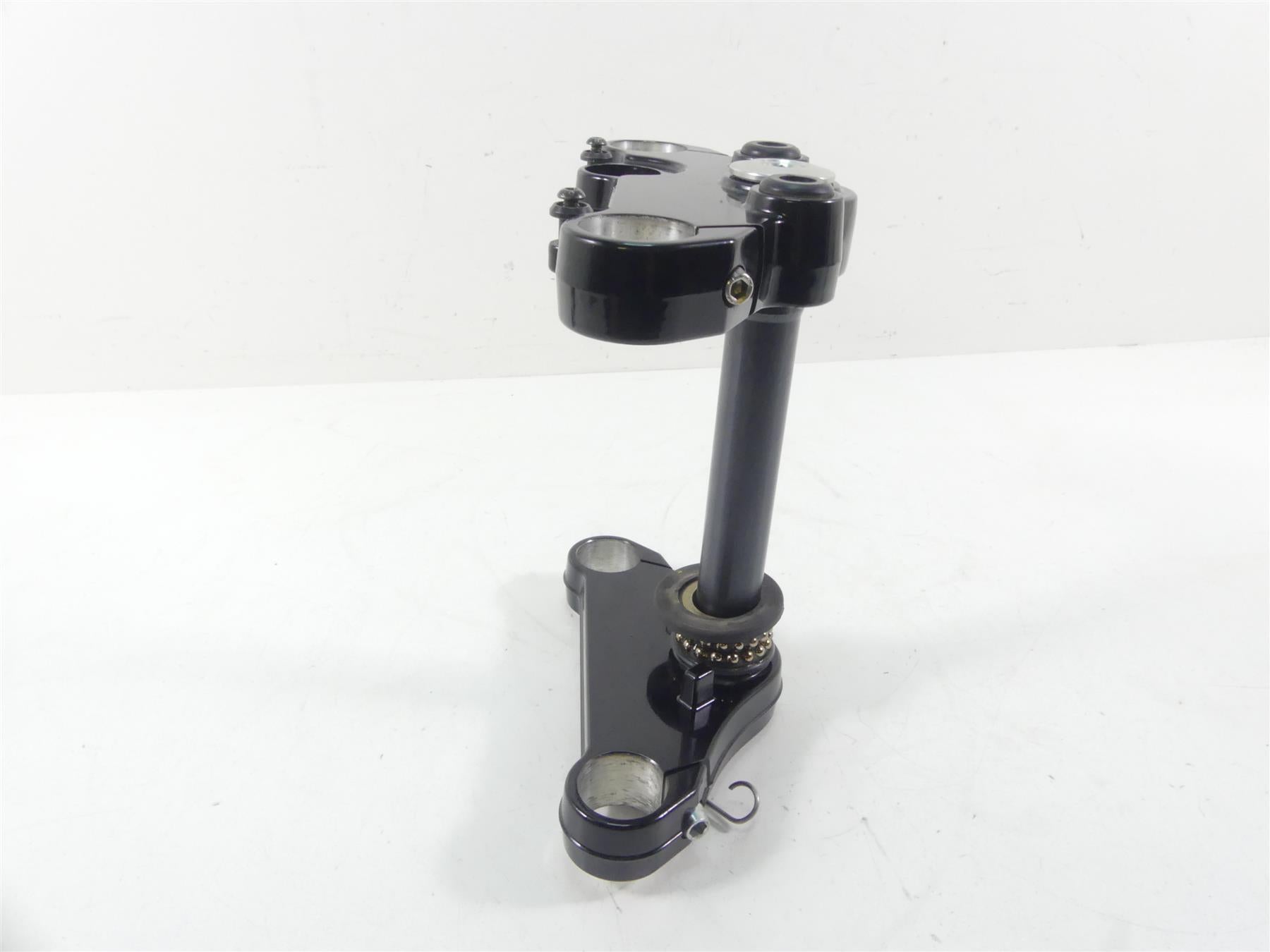 2019 Moto Guzzi V7 III Stone 750 Upper Lower Triple Tree Set 2B003251 2B003250 {{ shop.shopifyCountryName }} - Mototech271
