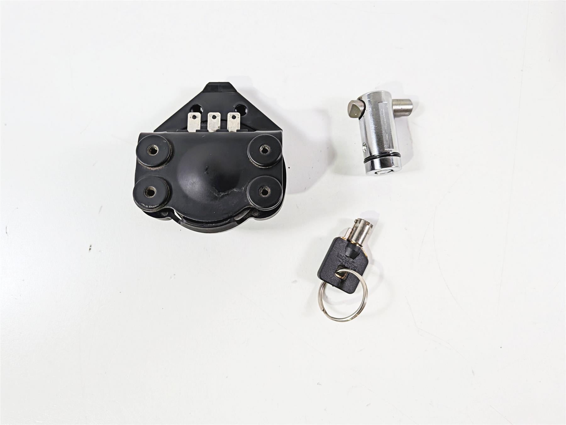 2013 Harley VRSCDX Night Rod Special Ignition Switch Steering Lock Neck Key Set 70020-05-Mototech271