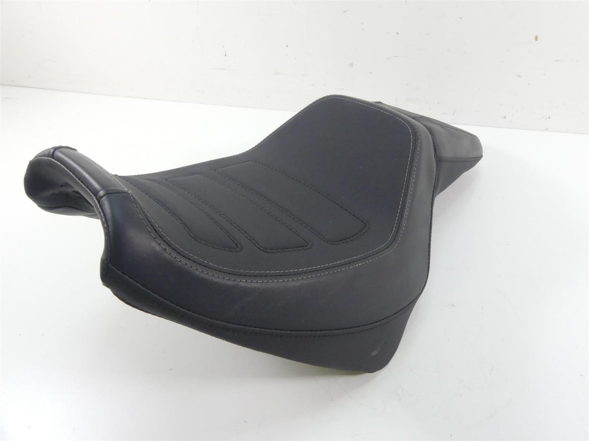 2018 Harley Softail FXFB Fat Bob Nice Dual Rider Driver Seat Saddle 52000322 {{ shop.shopifyCountryName }} - Mototech271