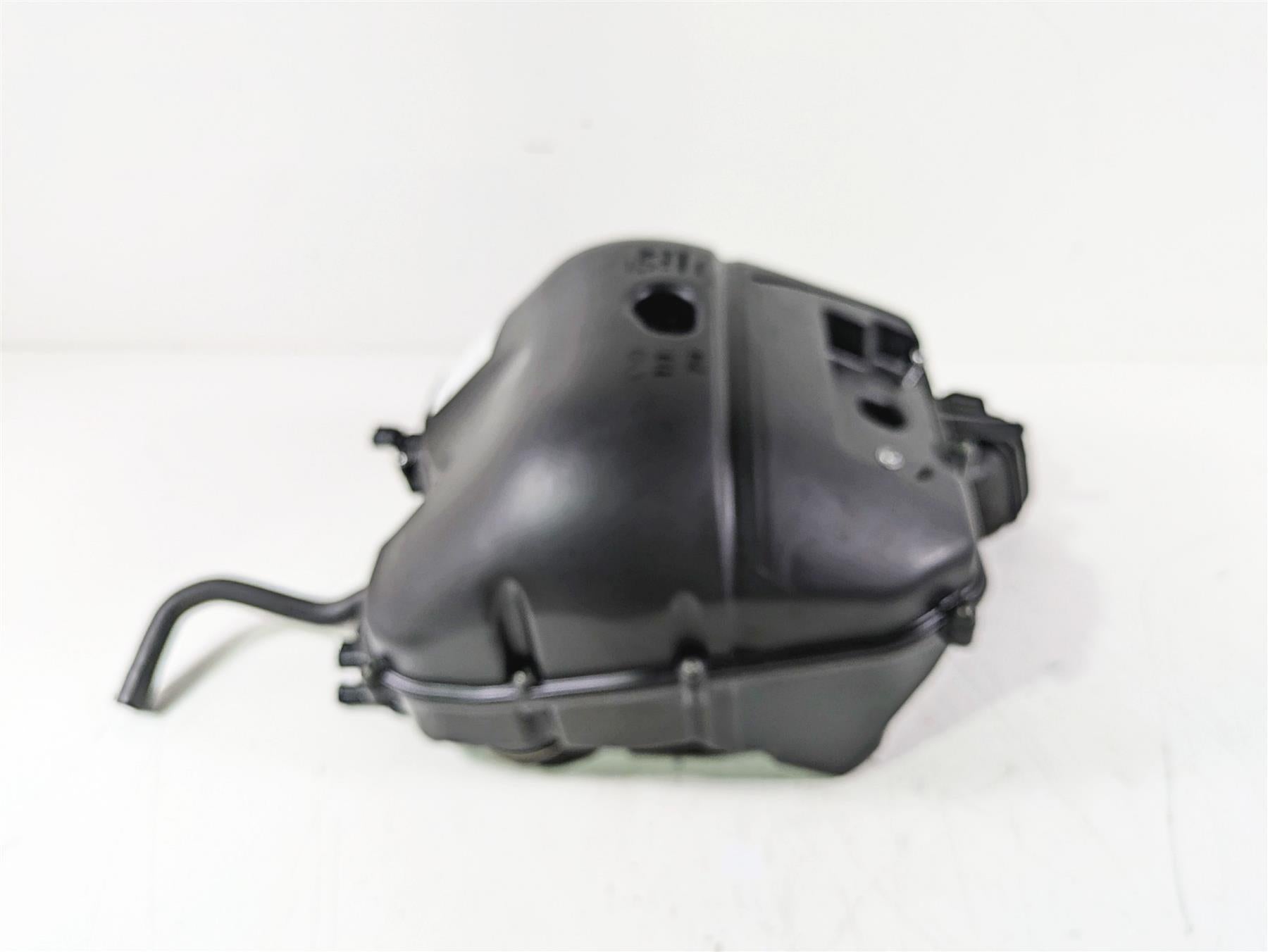 2015 Triumph Tiger Explorer XC Air Box Cleaner & Tubes Set T2209550 {{ shop.shopifyCountryName }} - Mototech271
