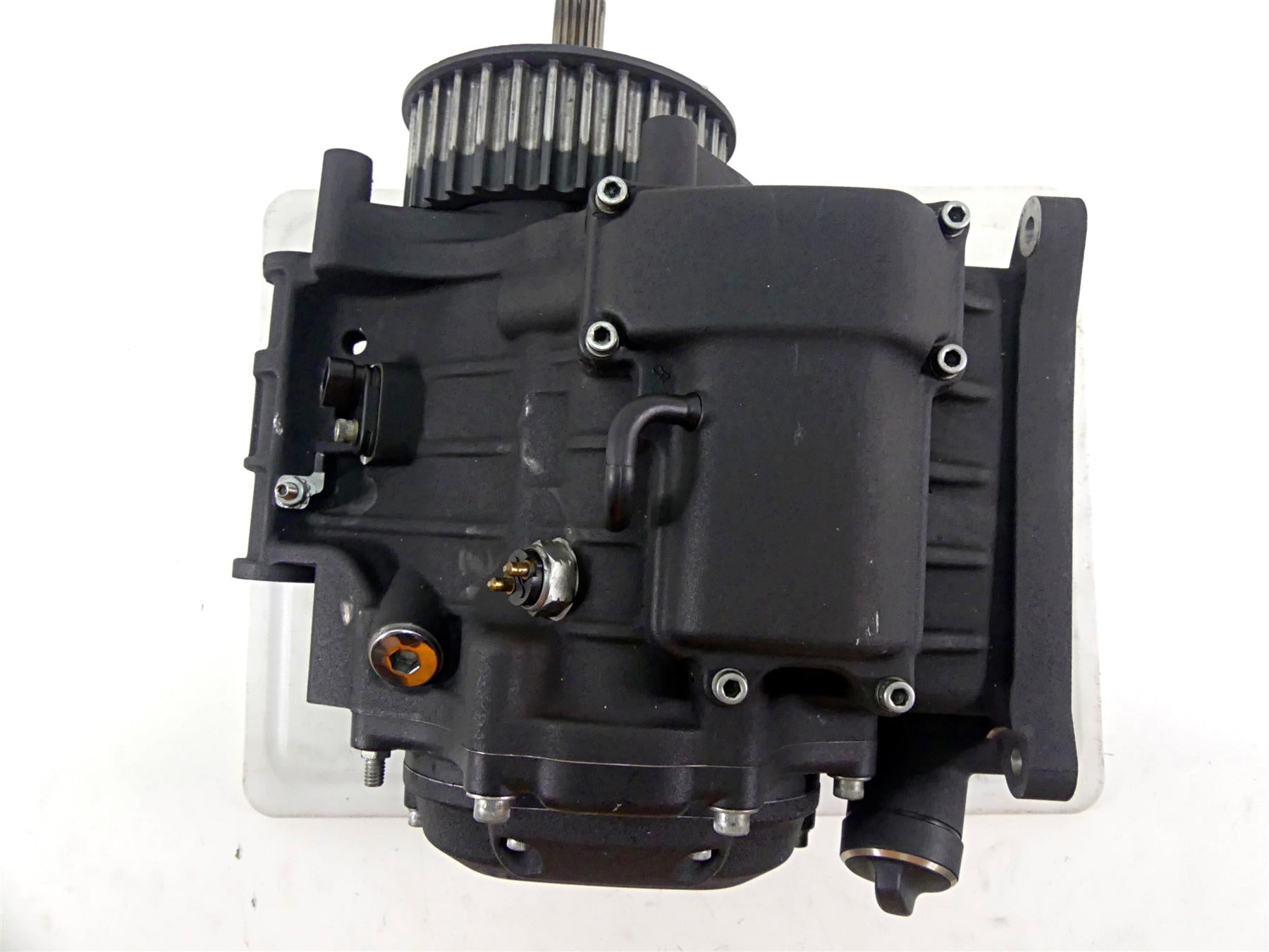 2014 Harley Dyna FXDB Street Bob Transmission Gear Box 6 Speed 33083-10A {{ shop.shopifyCountryName }} - Mototech271