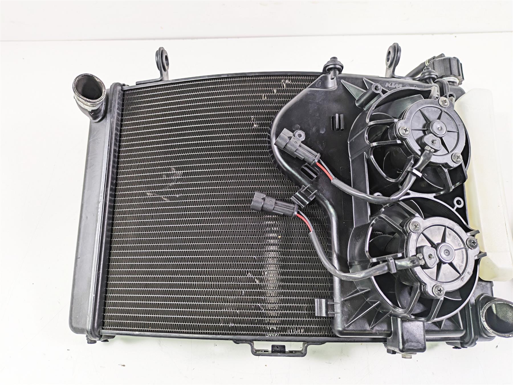 2018 KTM 1290 Super Adv S Radiator Fan Reservoir Hoses 60335010100 60335010200 {{ shop.shopifyCountryName }} - Mototech271