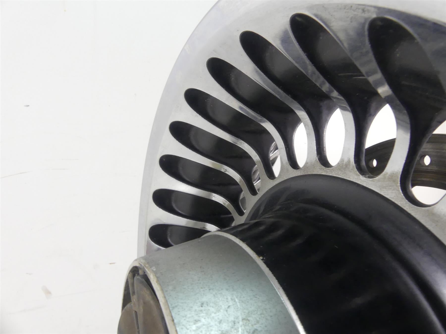 2013 Harley Touring FLHTK Electra Glide 16x5 Rear Wheel Cast 28 Spoke 42196-10 {{ shop.shopifyCountryName }} - Mototech271