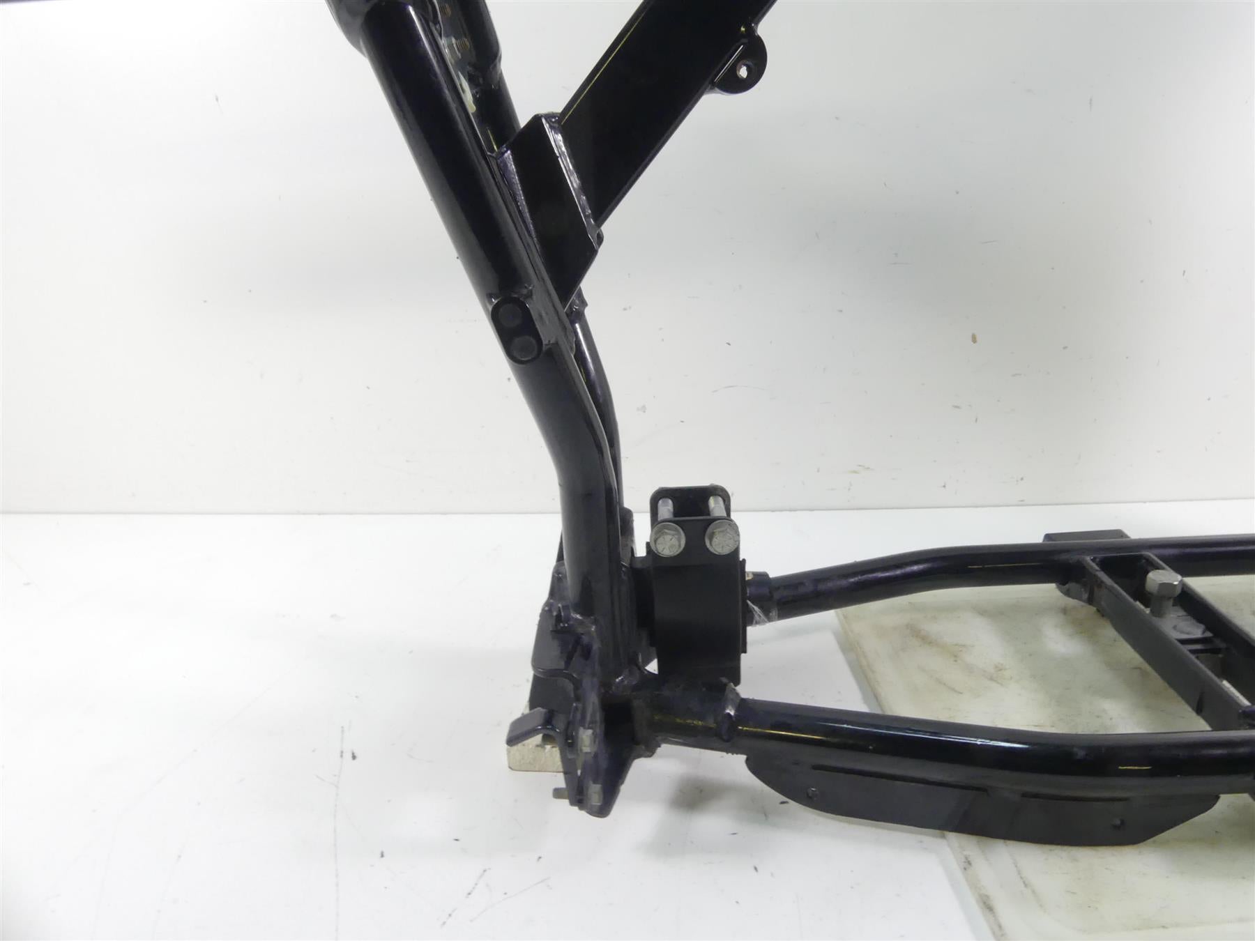 2015 Harley FXDF Dyna Fat Bob Straight Main Frame Chassis 29dgr With Texas Salvage Title 47760-10A {{ shop.shopifyCountryName }} - Mototech271