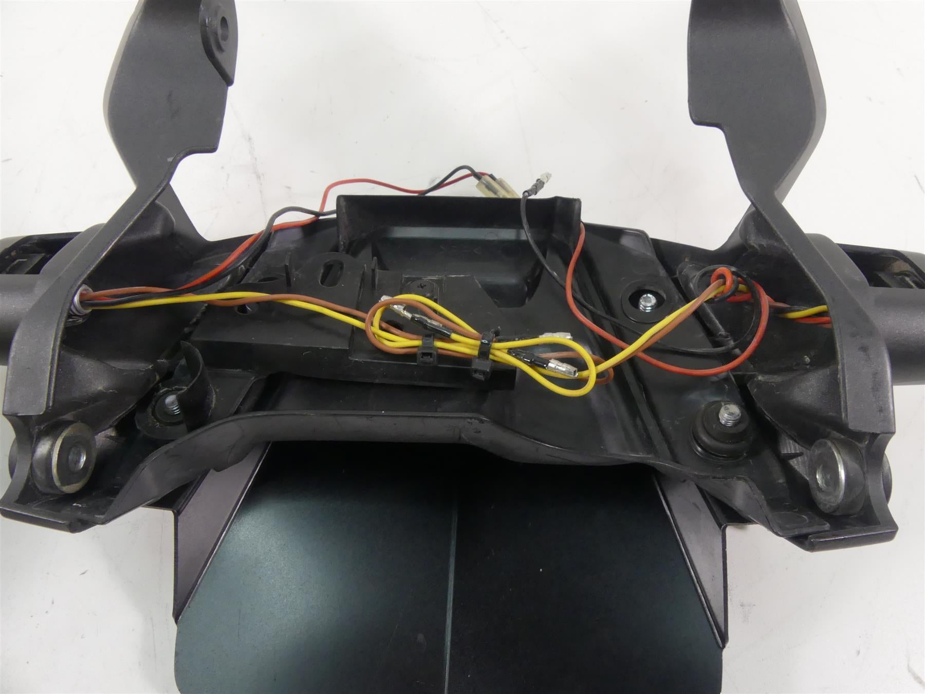 2015 Yamaha MT09 FZ09 Front Stay Headlight Holder Visor 1RC-2832V-00-00 {{ shop.shopifyCountryName }} - Mototech271