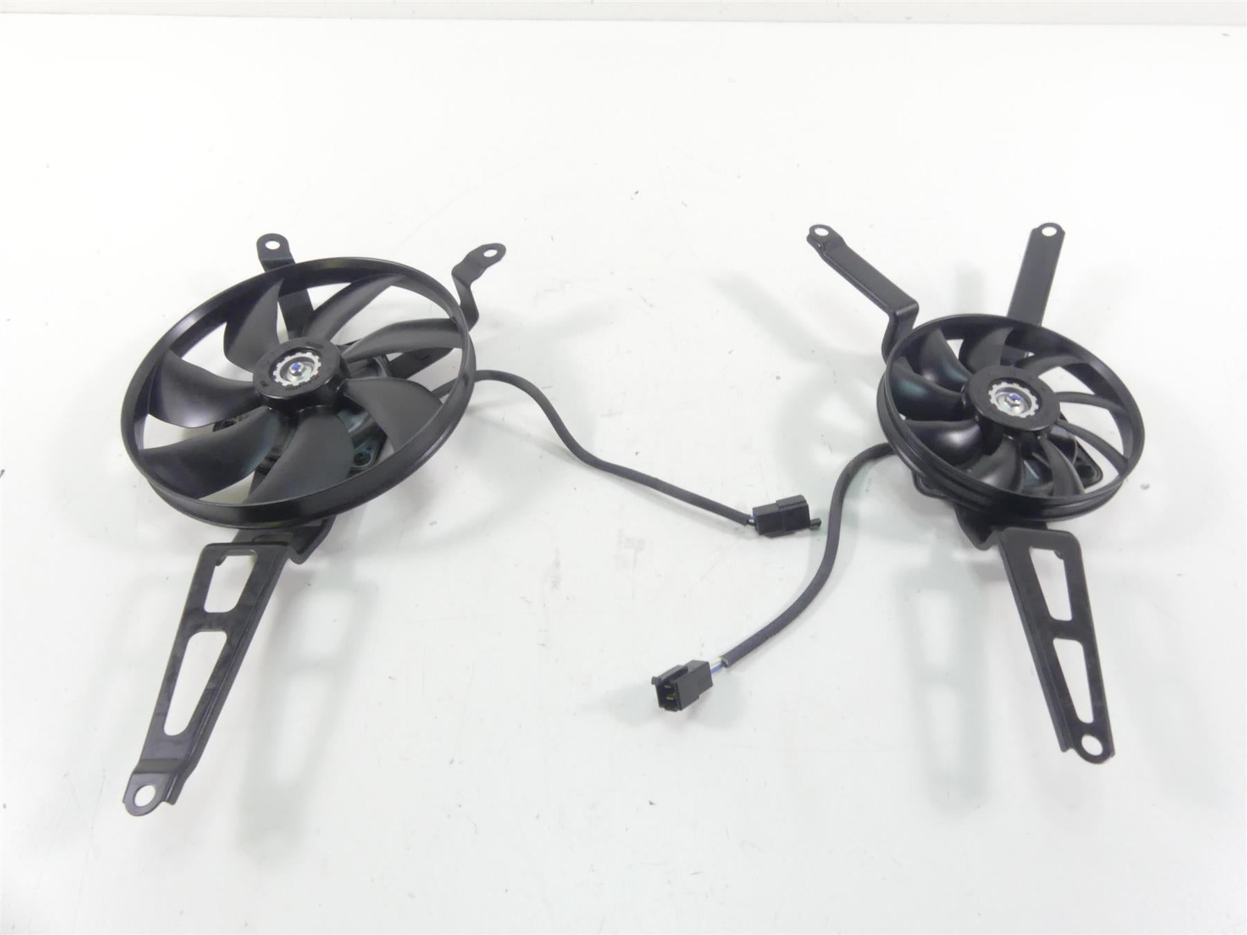 2021 Kawasaki ZX1400 ZX14R Ninja Denso Radiator Fan Propeller Set 59502-0572 {{ shop.shopifyCountryName }} - Mototech271