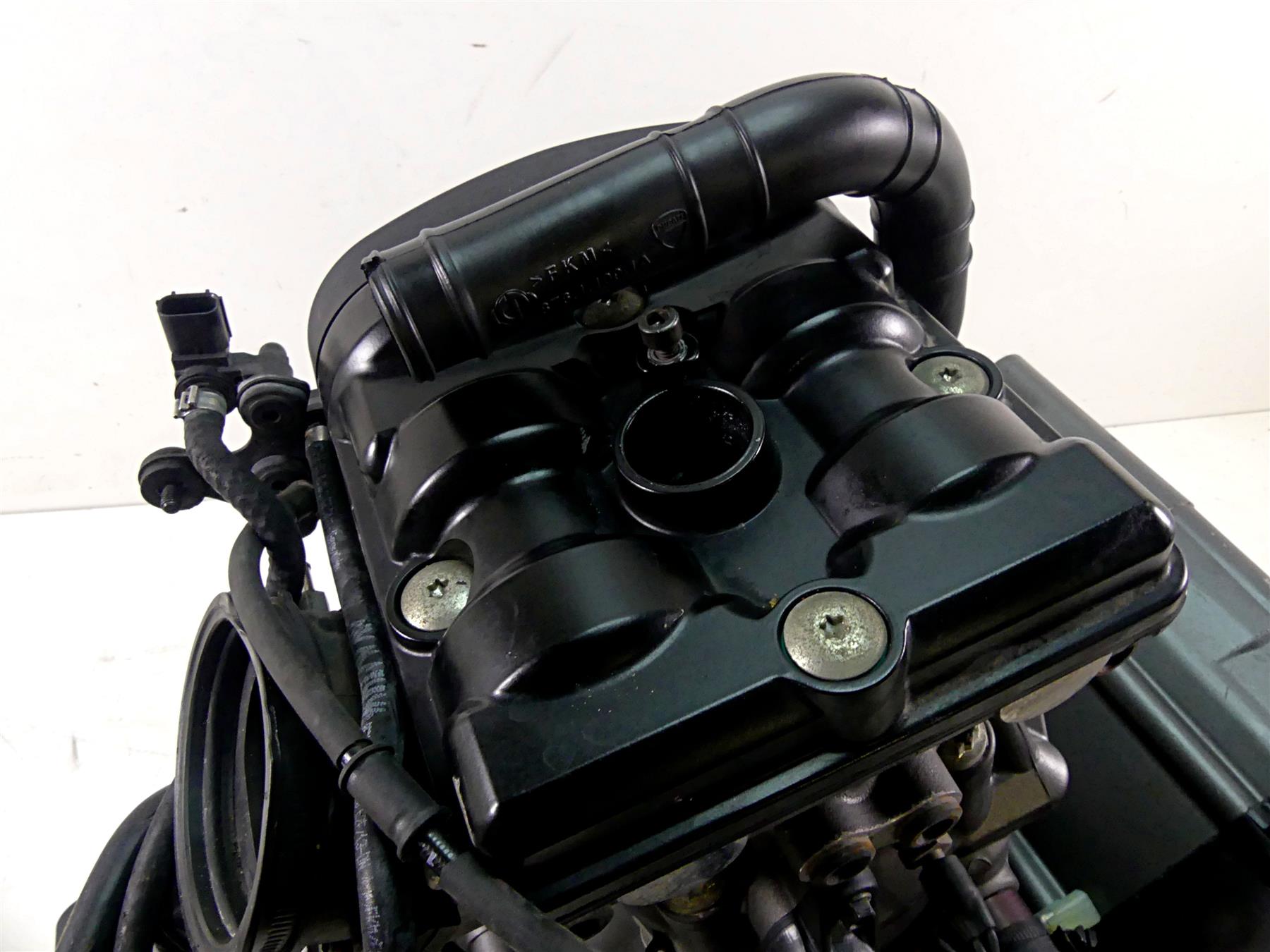 2013 Ducati Diavel Red Running Testastretta 11 Engine Motor 13K -Video 22522801A {{ shop.shopifyCountryName }} - Mototech271