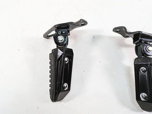 2016 Suzuki M109R VZR1800 Rear Passenger Footpeg Set 43600-48G00 43700-48G00 | Mototech271