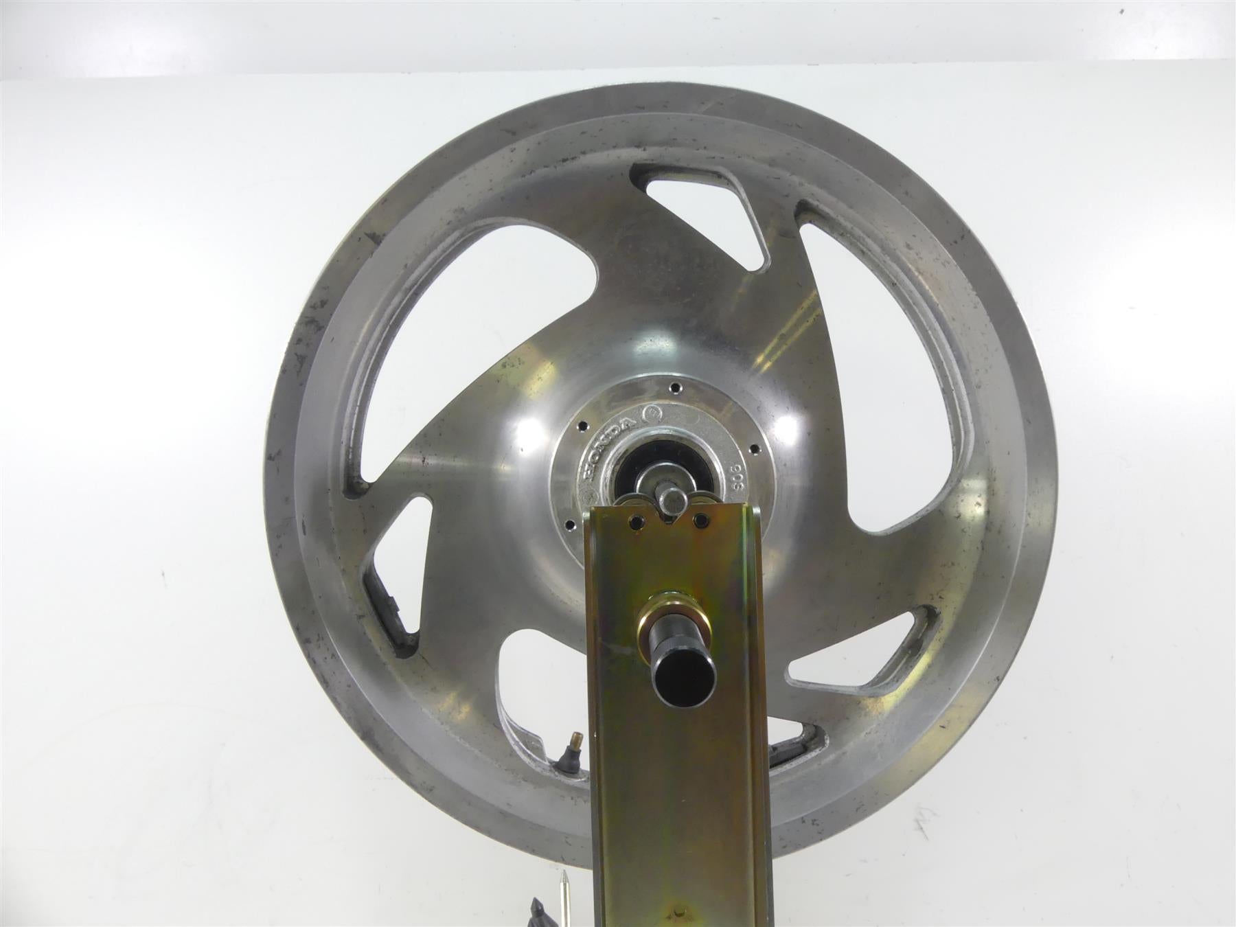 2003 Honda VTX1800R Straight Front Cast Wheel Rim 17x3.5 44650-MCV-000 {{ shop.shopifyCountryName }} - Mototech271