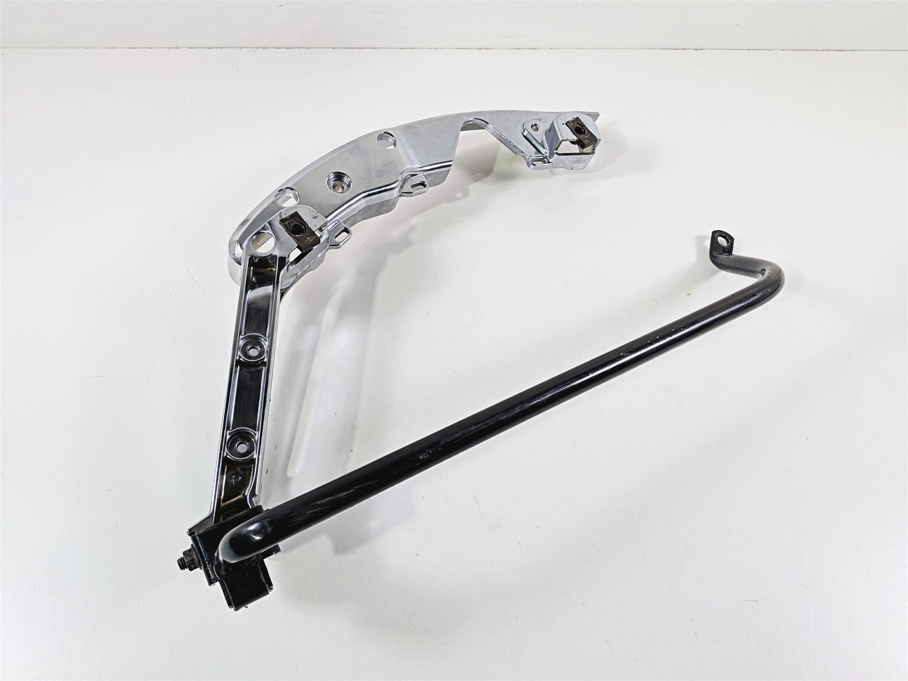 2016 Harley Touring FLHX Street Glide Right Rear Chrome Saddlebag Mount 90200502 {{ shop.shopifyCountryName }} - Mototech271