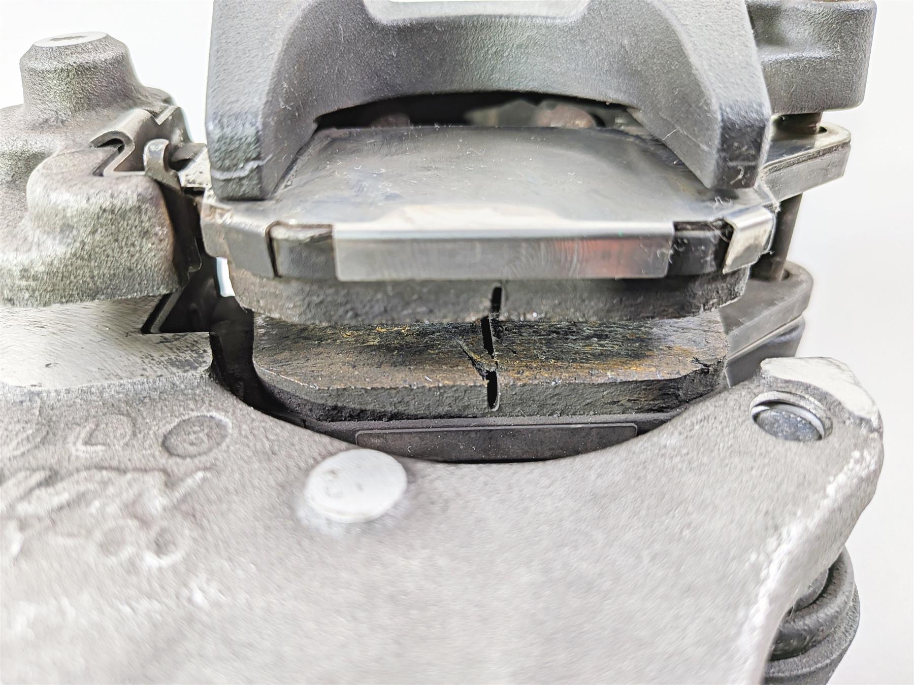 2008 Yamaha YZF R1 RN19 Rear Brake Caliper & Bracket Nissin 5VY-2580W-11-00 {{ shop.shopifyCountryName }} - Mototech271