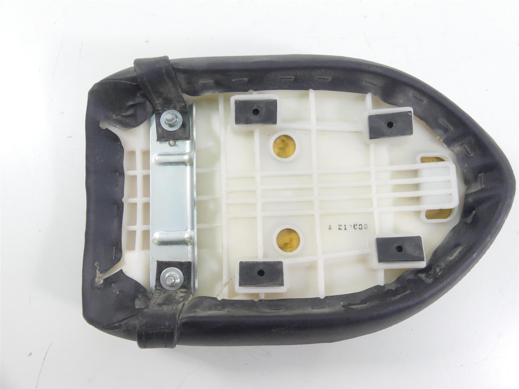 2009 Yamaha XV1700 Road Star Warrior Rear Passenger Seat Saddle 5PX-24750-00-00 {{ shop.shopifyCountryName }} - Mototech271