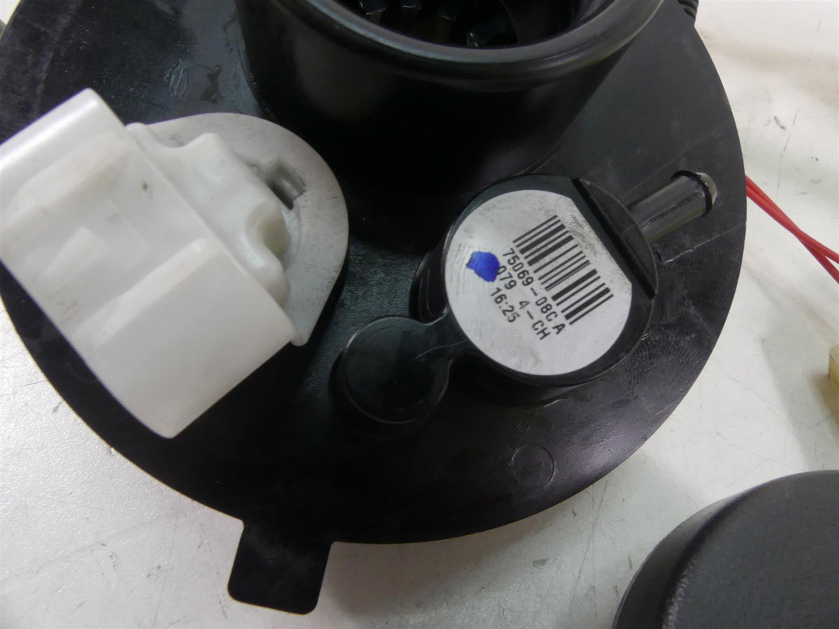 2014 Harley Touring FLHX Street Glide Fuel Gas Petrol Pump -Tested 75069-08 {{ shop.shopifyCountryName }} - Mototech271